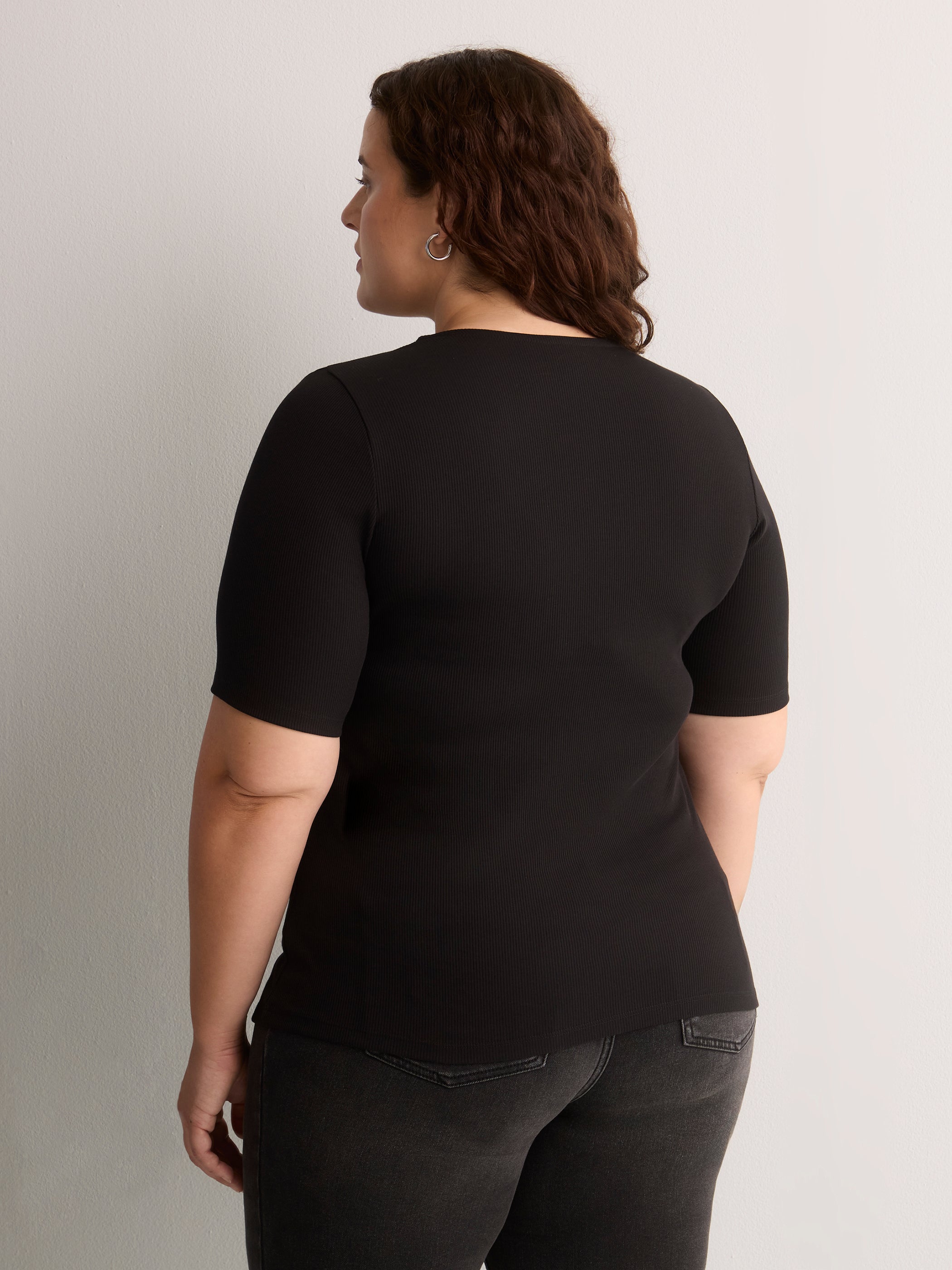 Lace V-Neck Rib Knit Tee