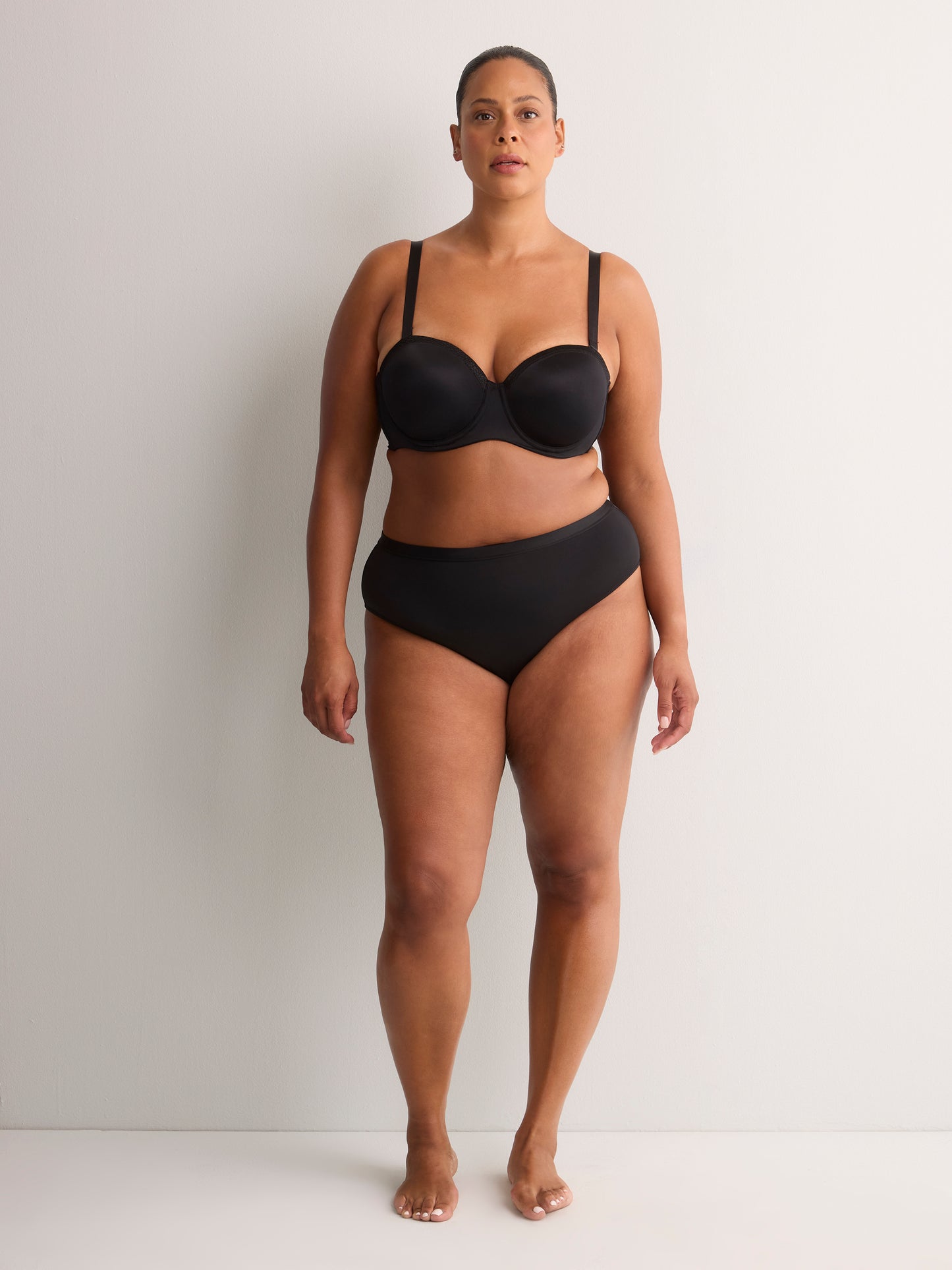 Strapless/Multiway Microfibre Bra - Déesse Collection