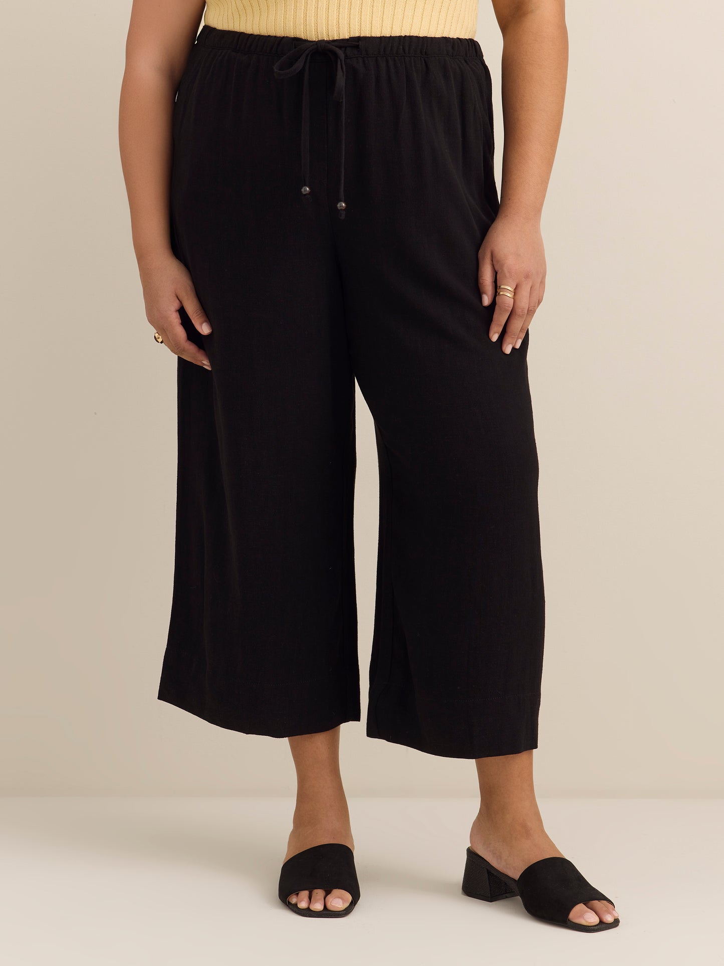 Linen-Blend Wide-Leg Crop Pant with Drawstring at Waistband