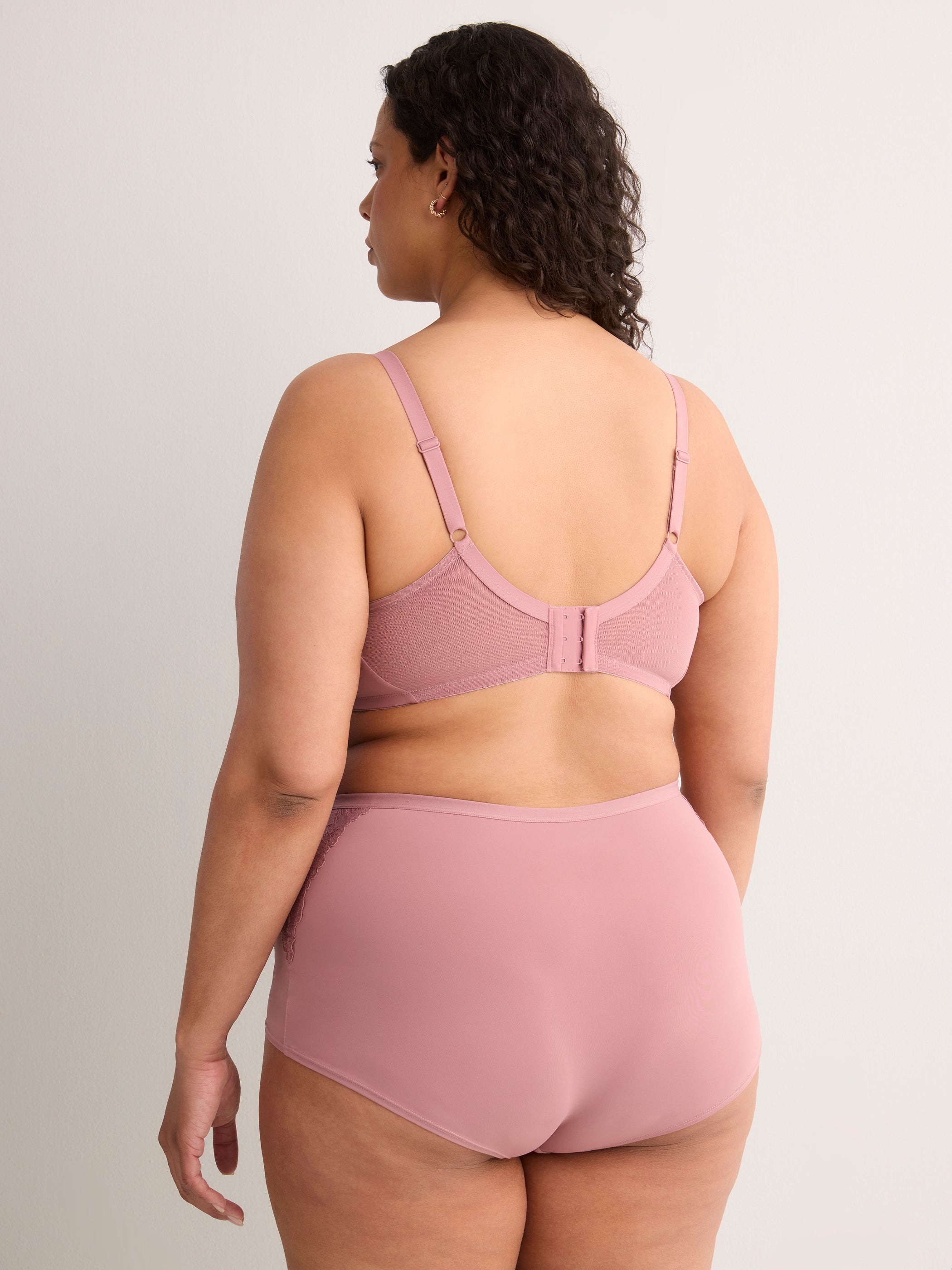 Rose Microfiber Padded T-Shirt Bra - Déesse Collection