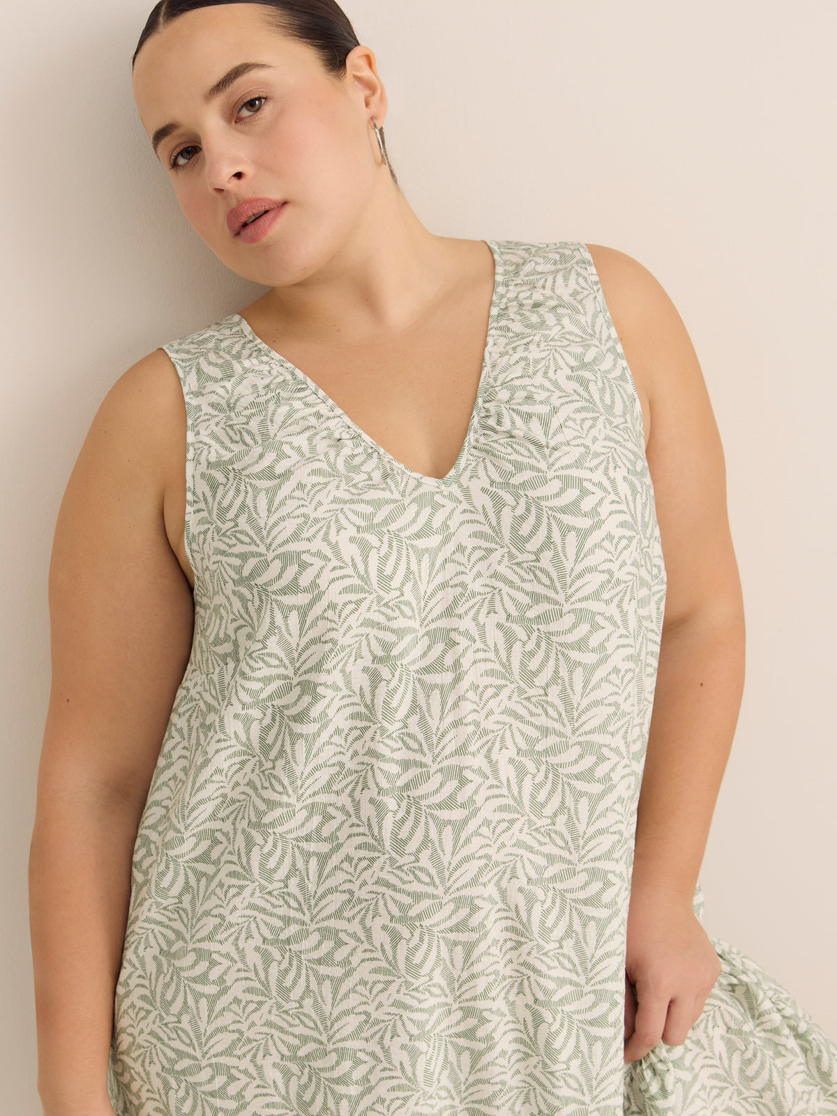 Sleeveless V-Neck Pull-On Swing Dress