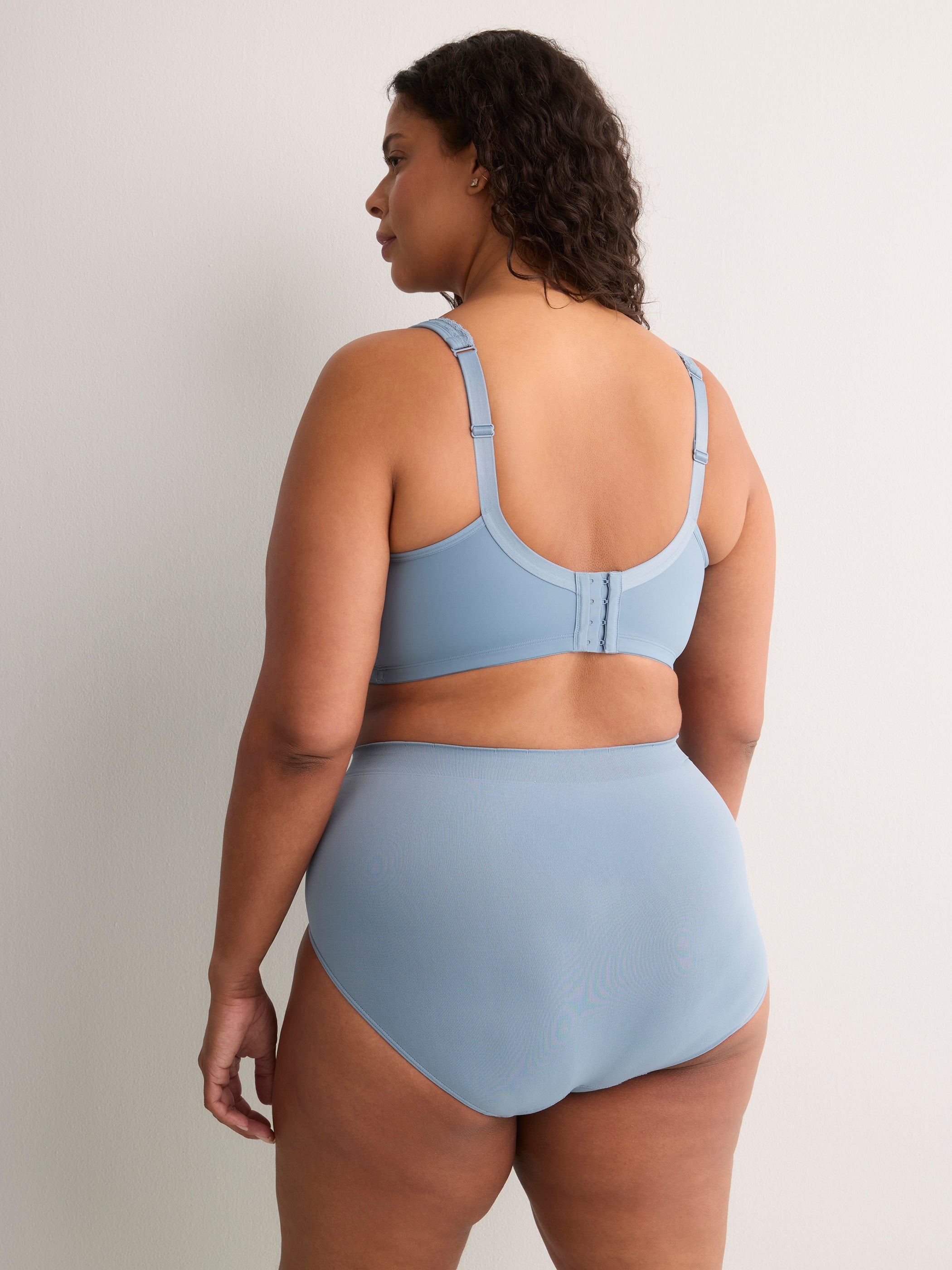 Blue Wireless Padded T-Shirt Bra with Lace - tiVOGLIO