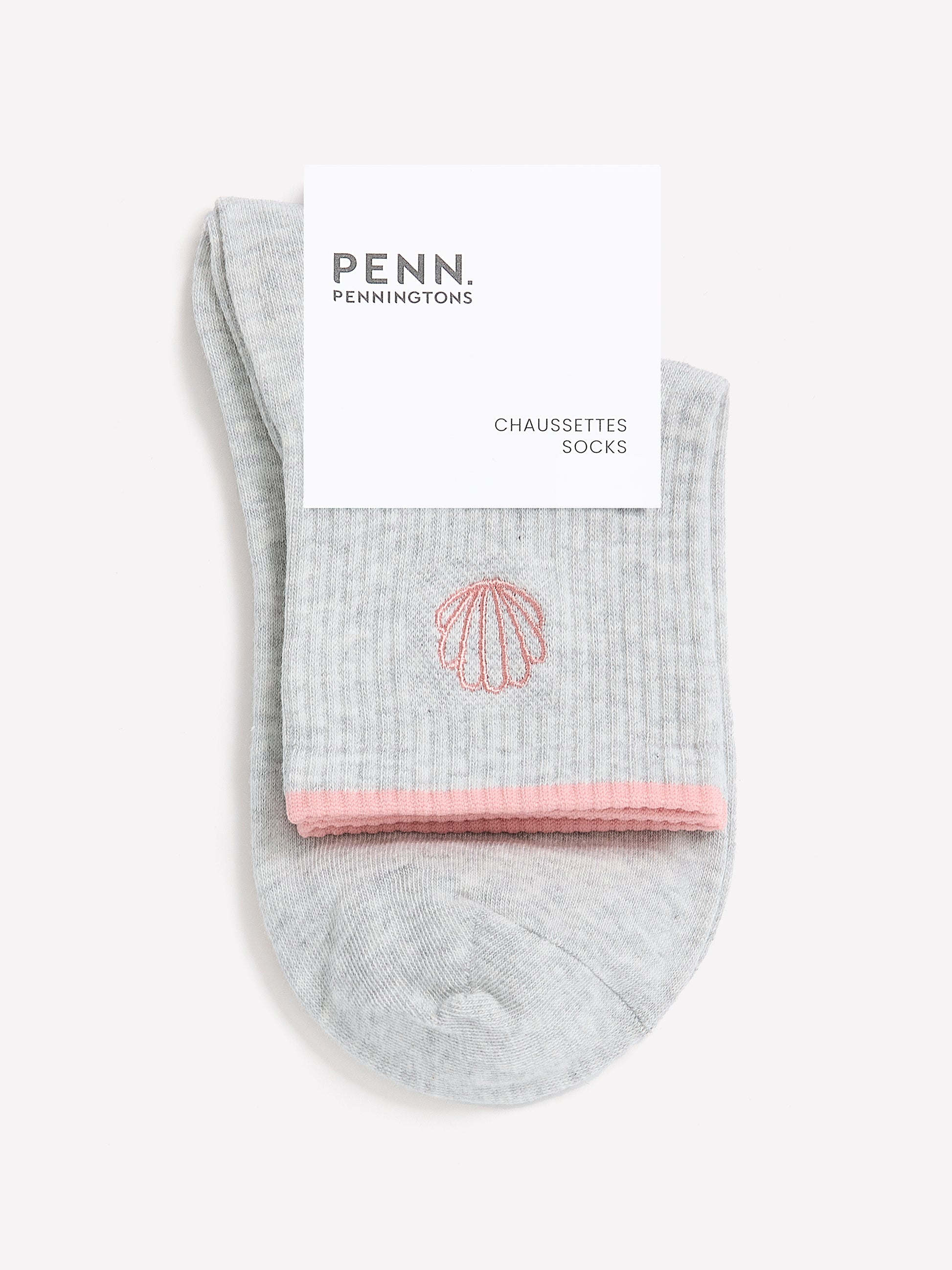 Gray Ankle Socks with Seashell Embroidery