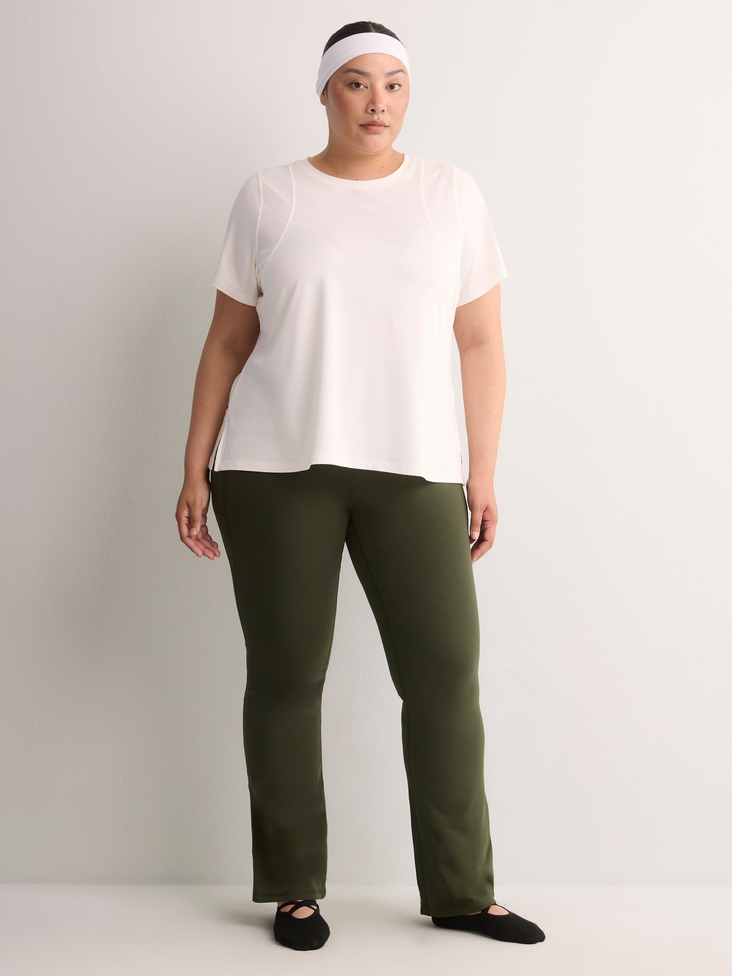Responsible, Short-Sleeve T-Shirt with Mesh Inserts - Active Zone