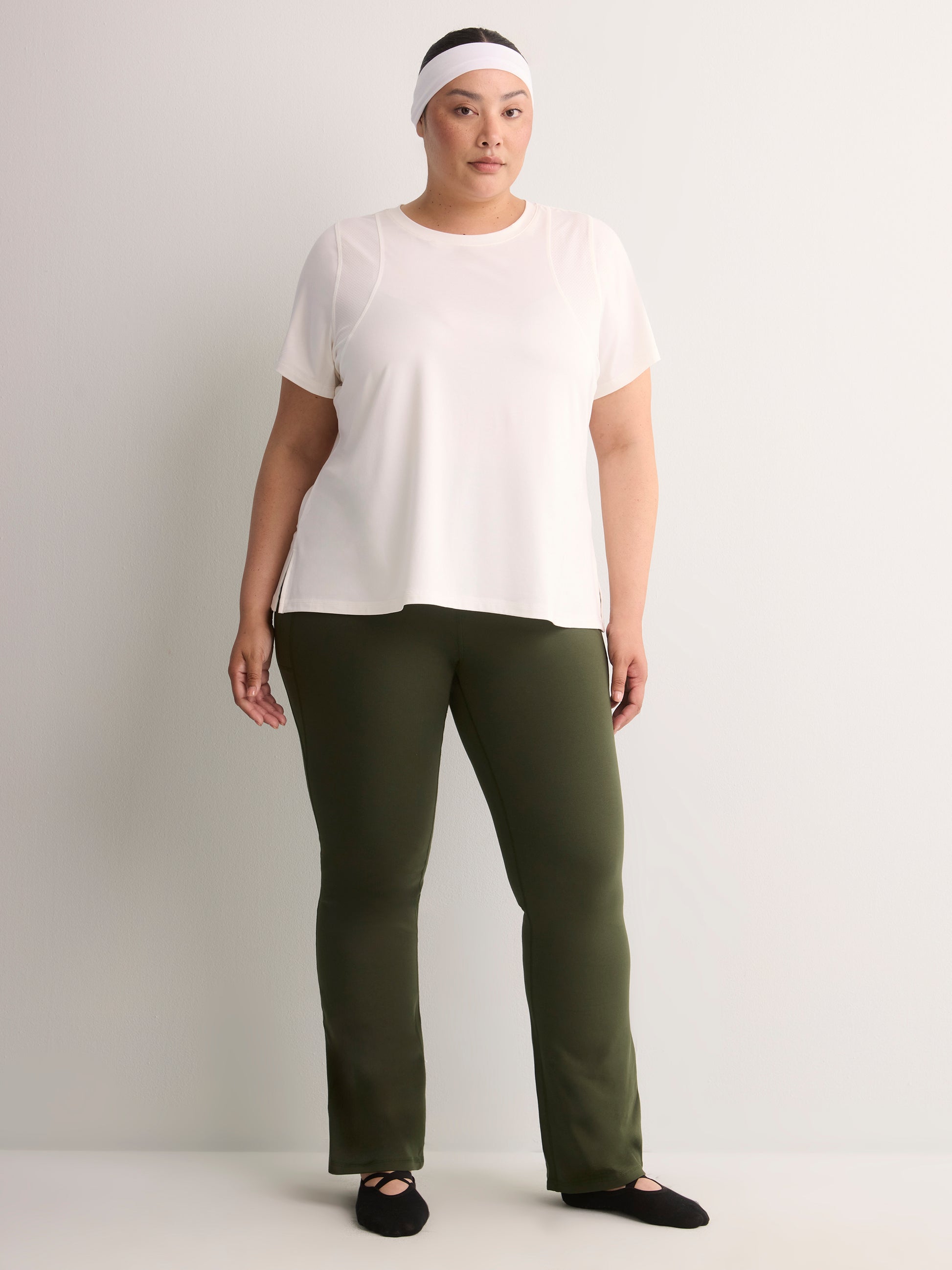Responsible, Short-Sleeve T-Shirt with Mesh Inserts - Active Zone
