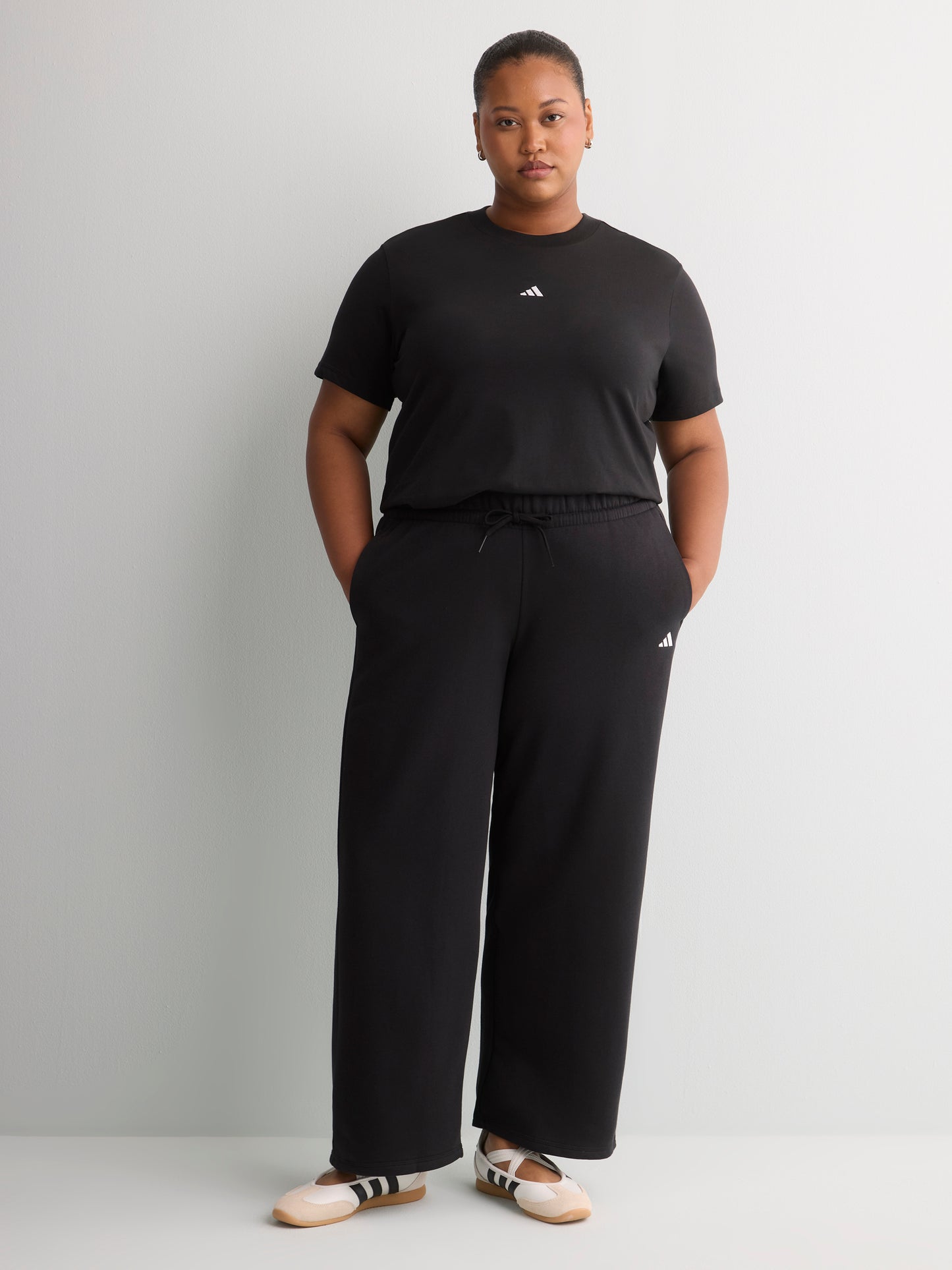 Black Essential Fleece Open-Hem Pant - adidas