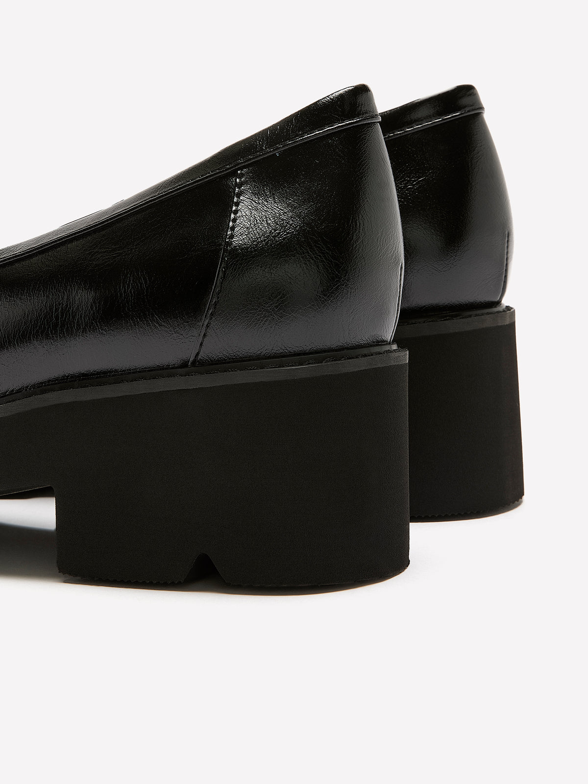 Wide Width, Celia Faux-Leather Lug Loafer with Chain Tassel - Naturalizer