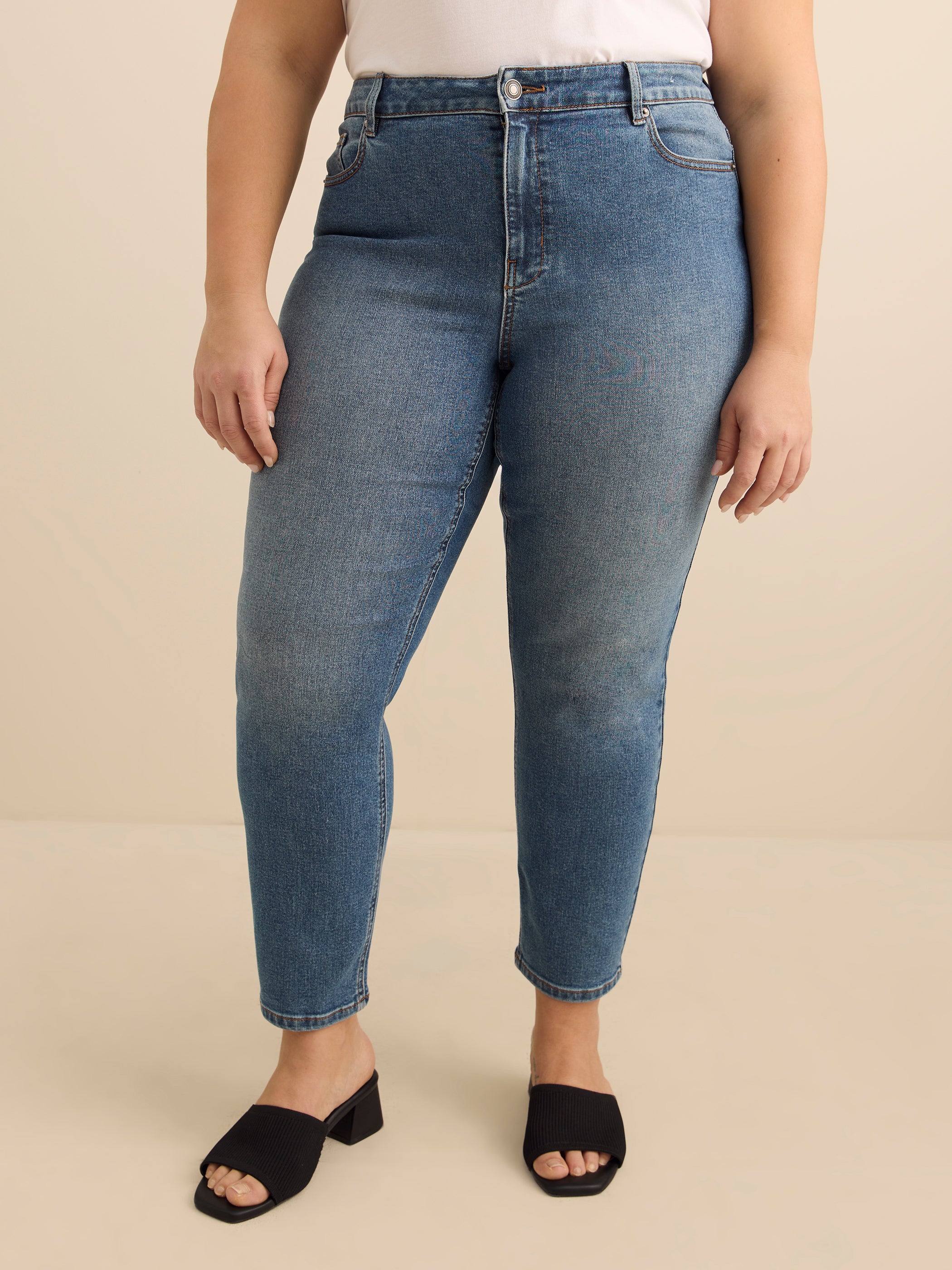 Jean classique à taille moyenne et jambe ajustée - d/C Jeans