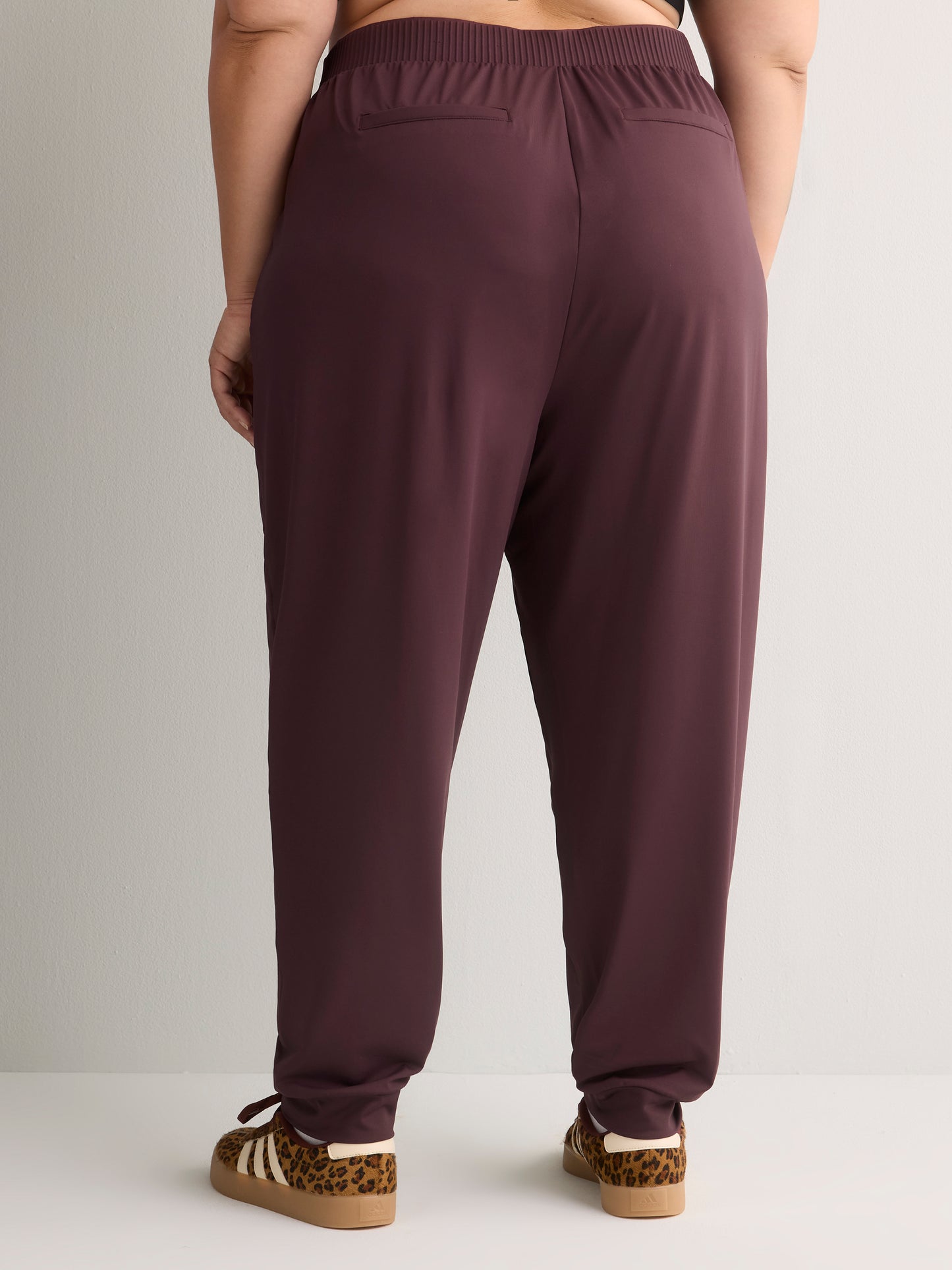 Petite, Hybrid Pull-On Jogger Pant - Active Zone