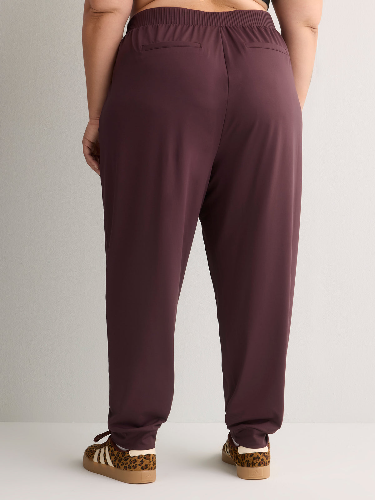 Petite, Hybrid Pull-On Jogger Pant - Active Zone
