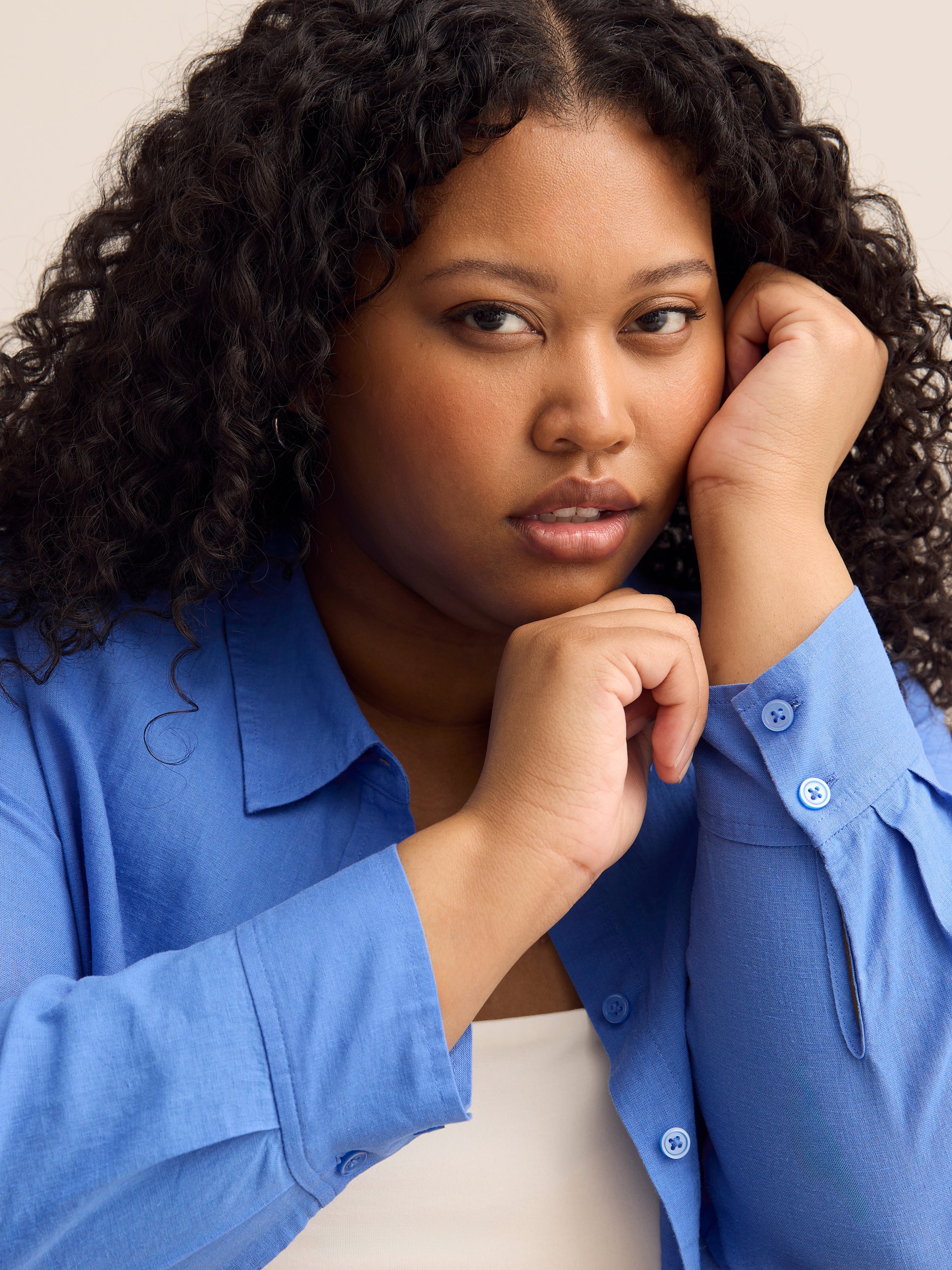 Linen-Blend Buttoned Down Tunic Shirt