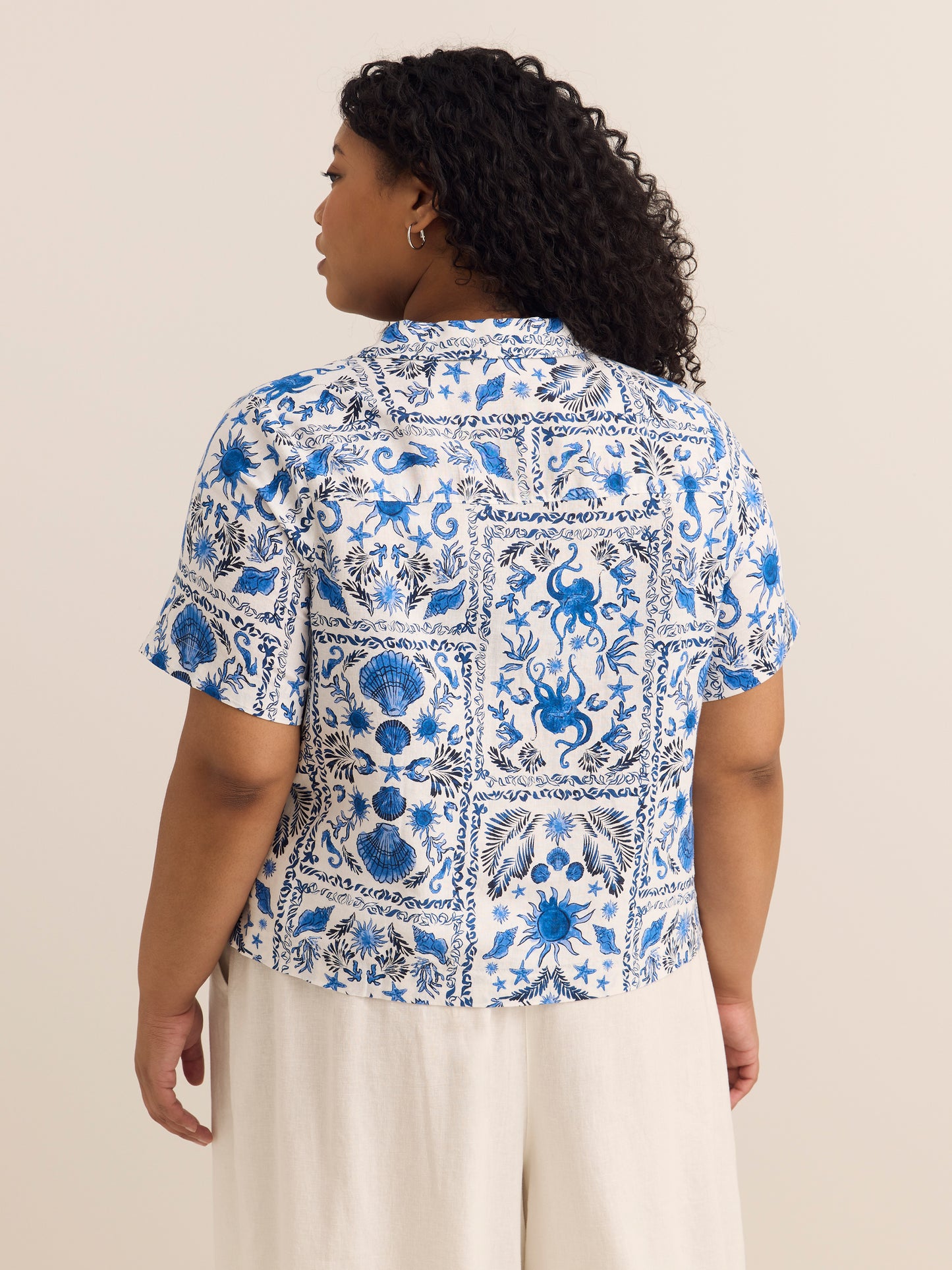 White Sea Tile Camp Collar Loose Blouse