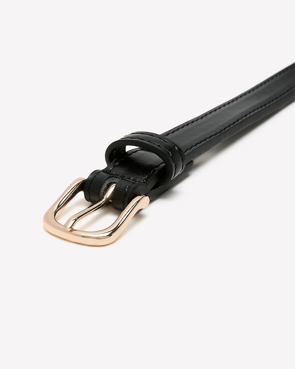 Ceinture en faux cuir noir avec détails en métal