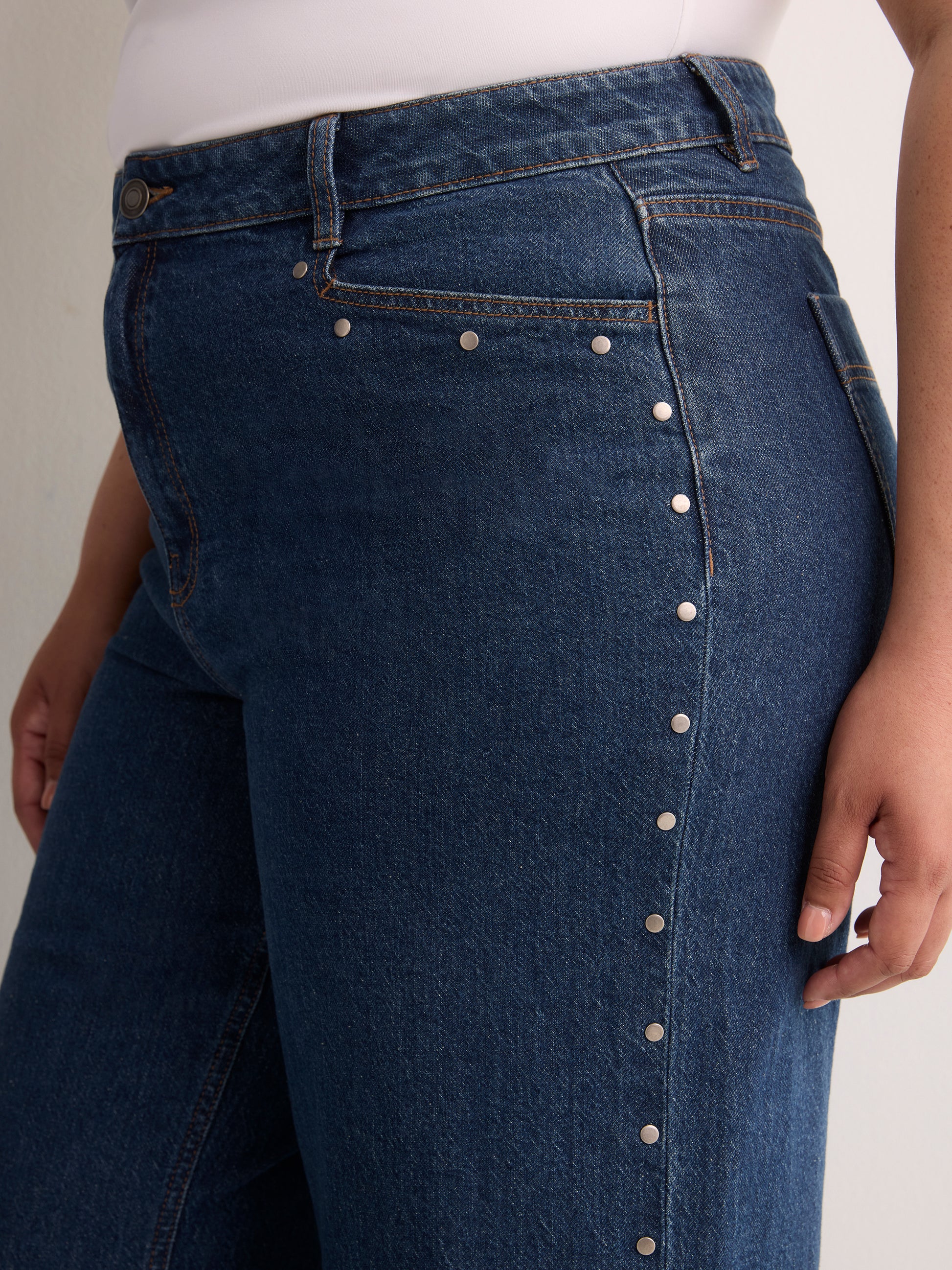 Classic-Fit High-Rise Wide-Leg Studded Denim Pant - d/C jeans