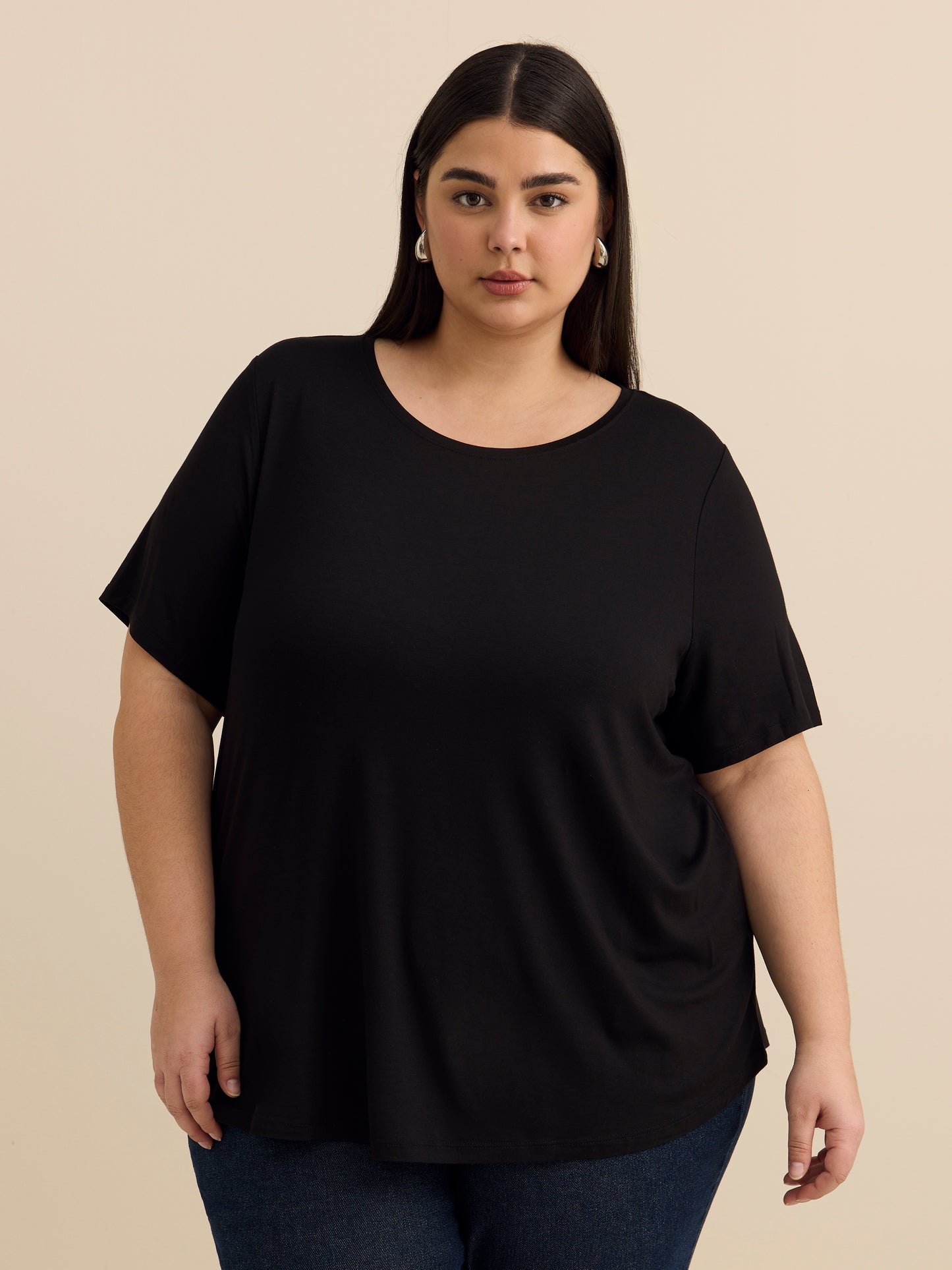 T-shirt à col rond, coupe moderne