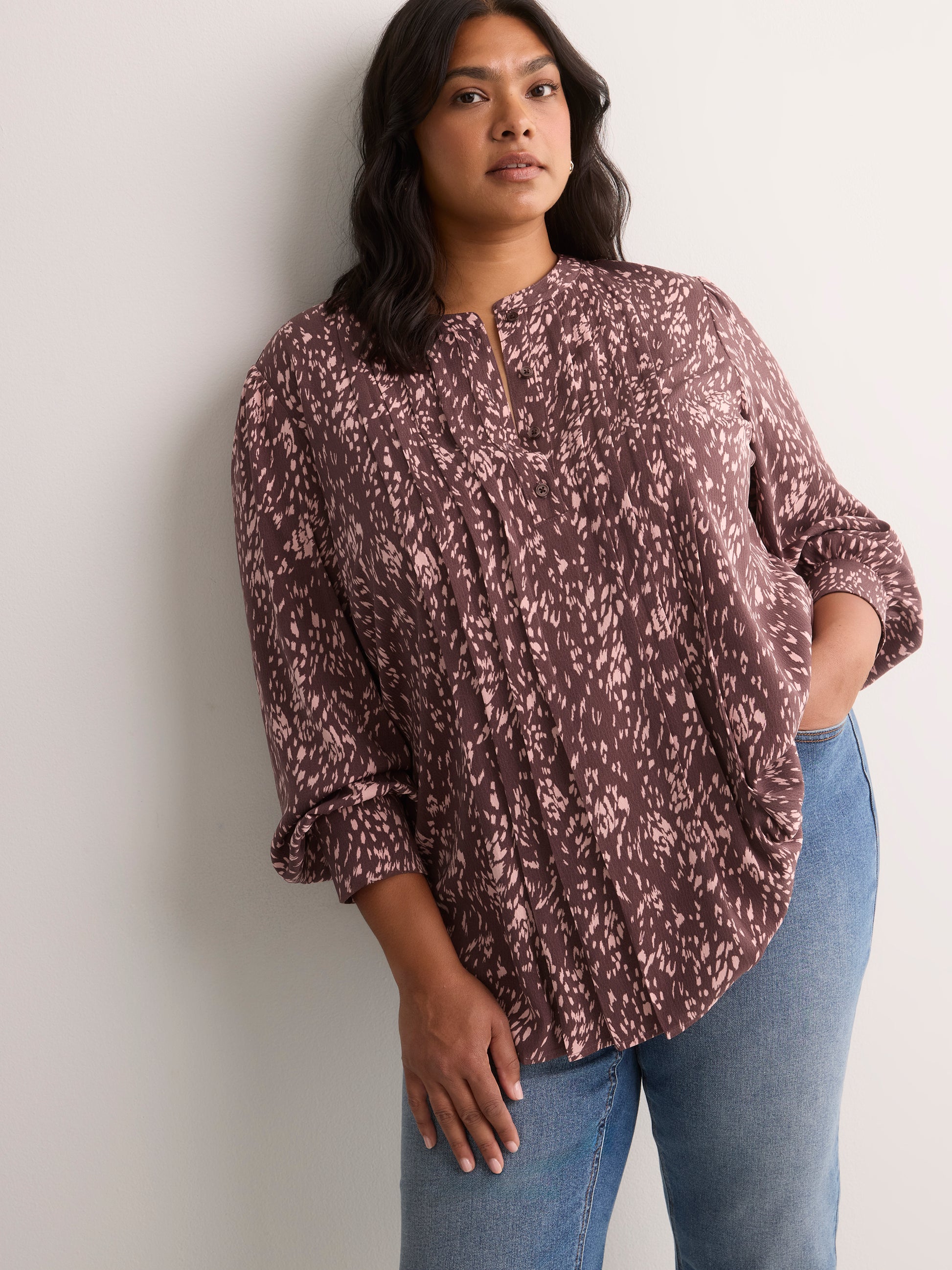 Pleated Buttoned-Down Slight Swing Blouse