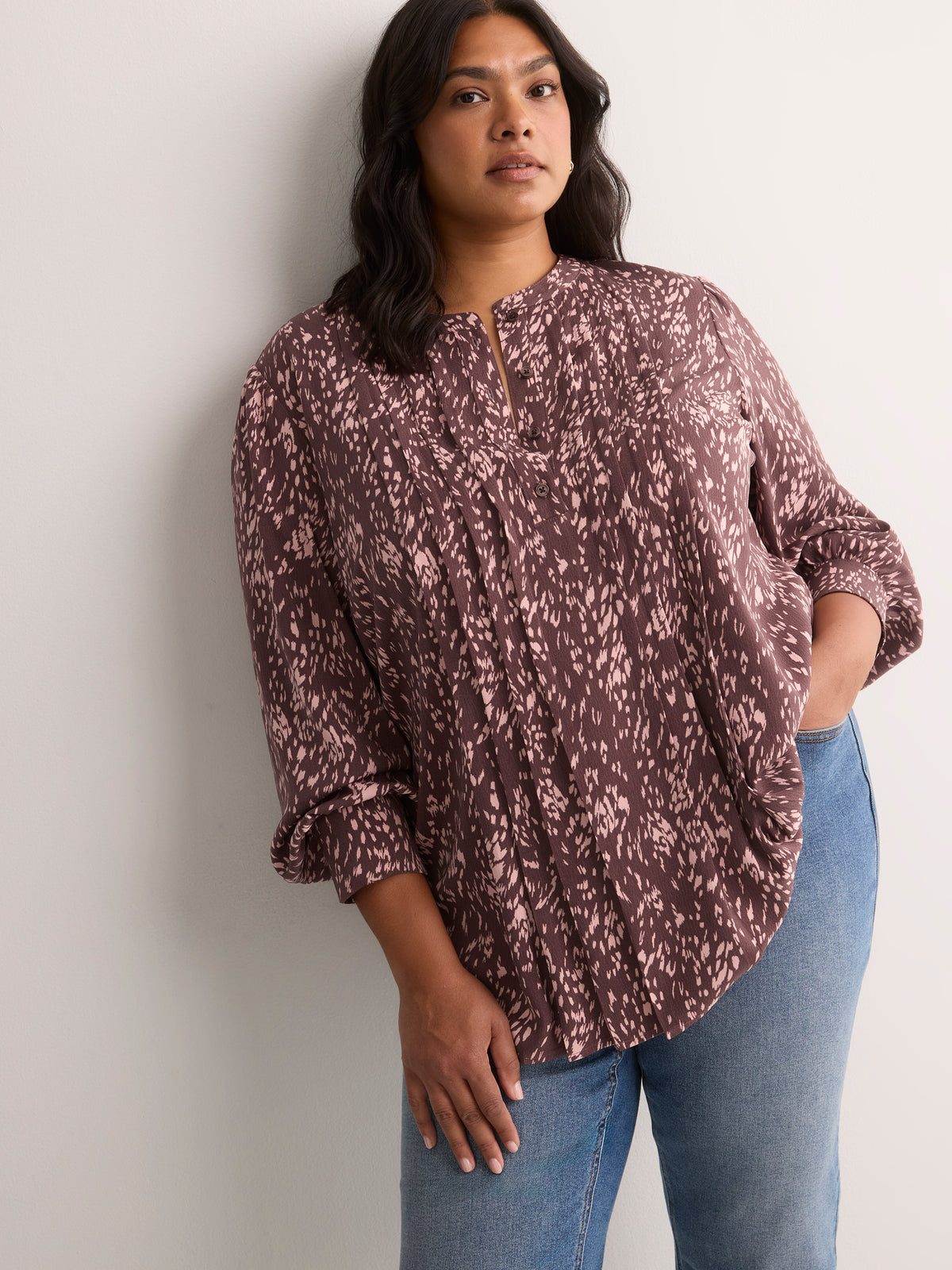 Pleated Buttoned-Down Slight Swing Blouse
