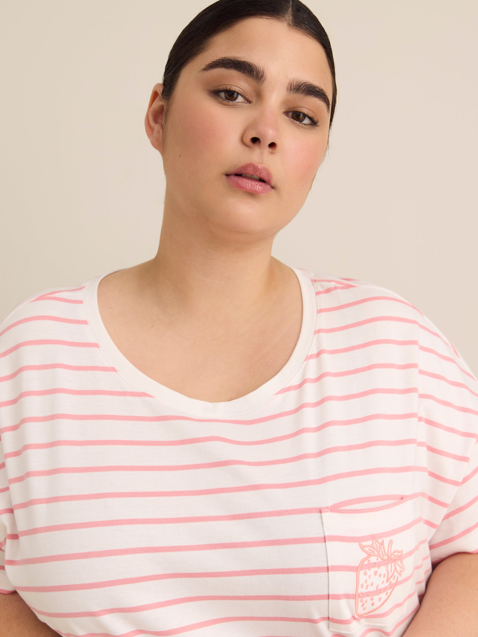 Striped Short-Sleeve Sleepshirt with Embroidered Strawberry - ti Voglio