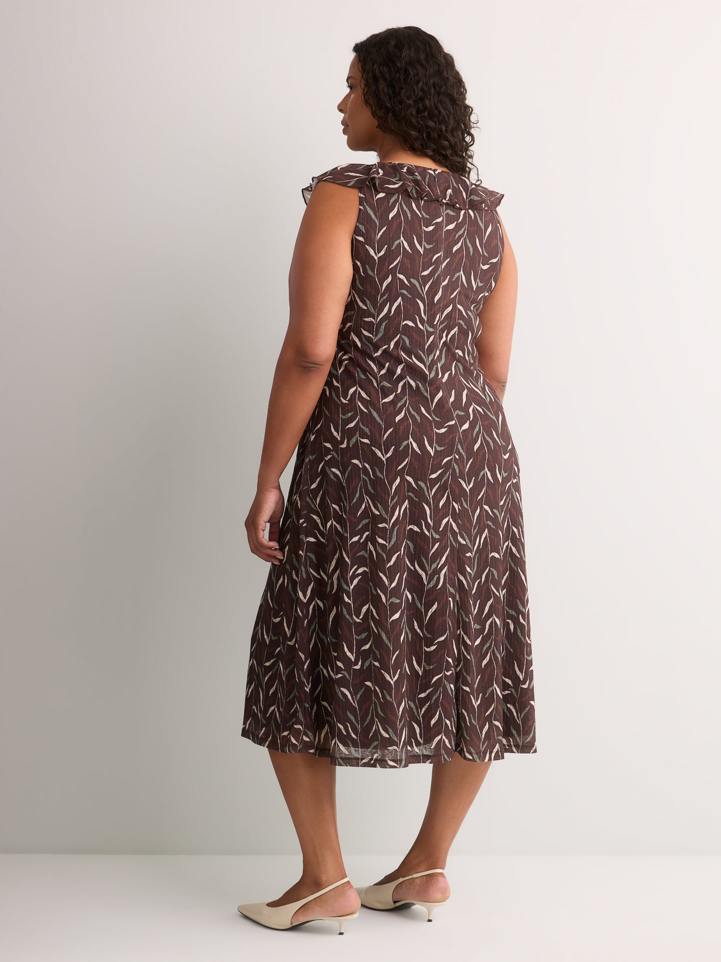 Leaf-Print Sleeveless Midi Dress with Ruffled Empire Waist - Addition Elle