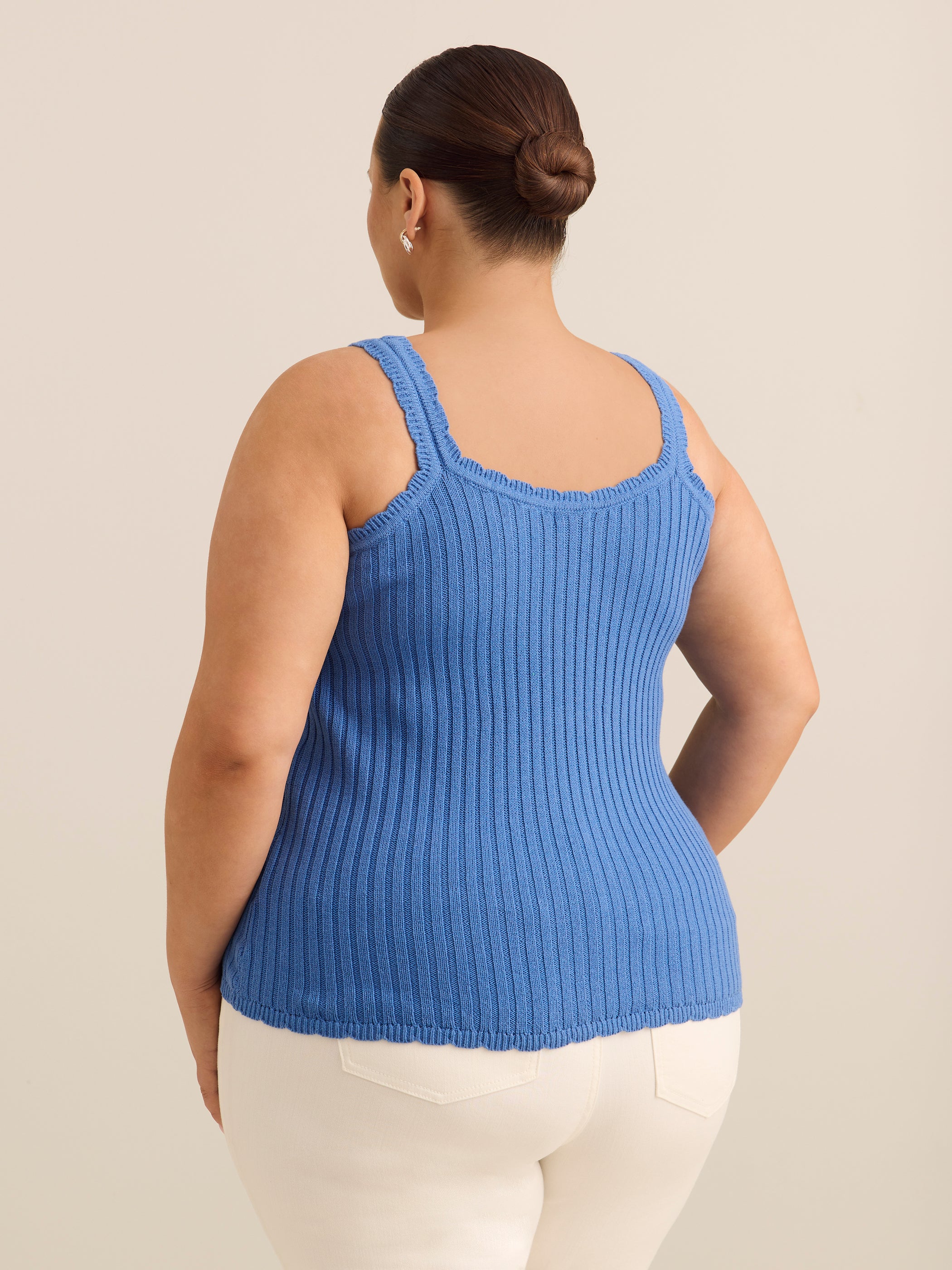Heart-Shape Fancy-Stitched Sweater Tank
