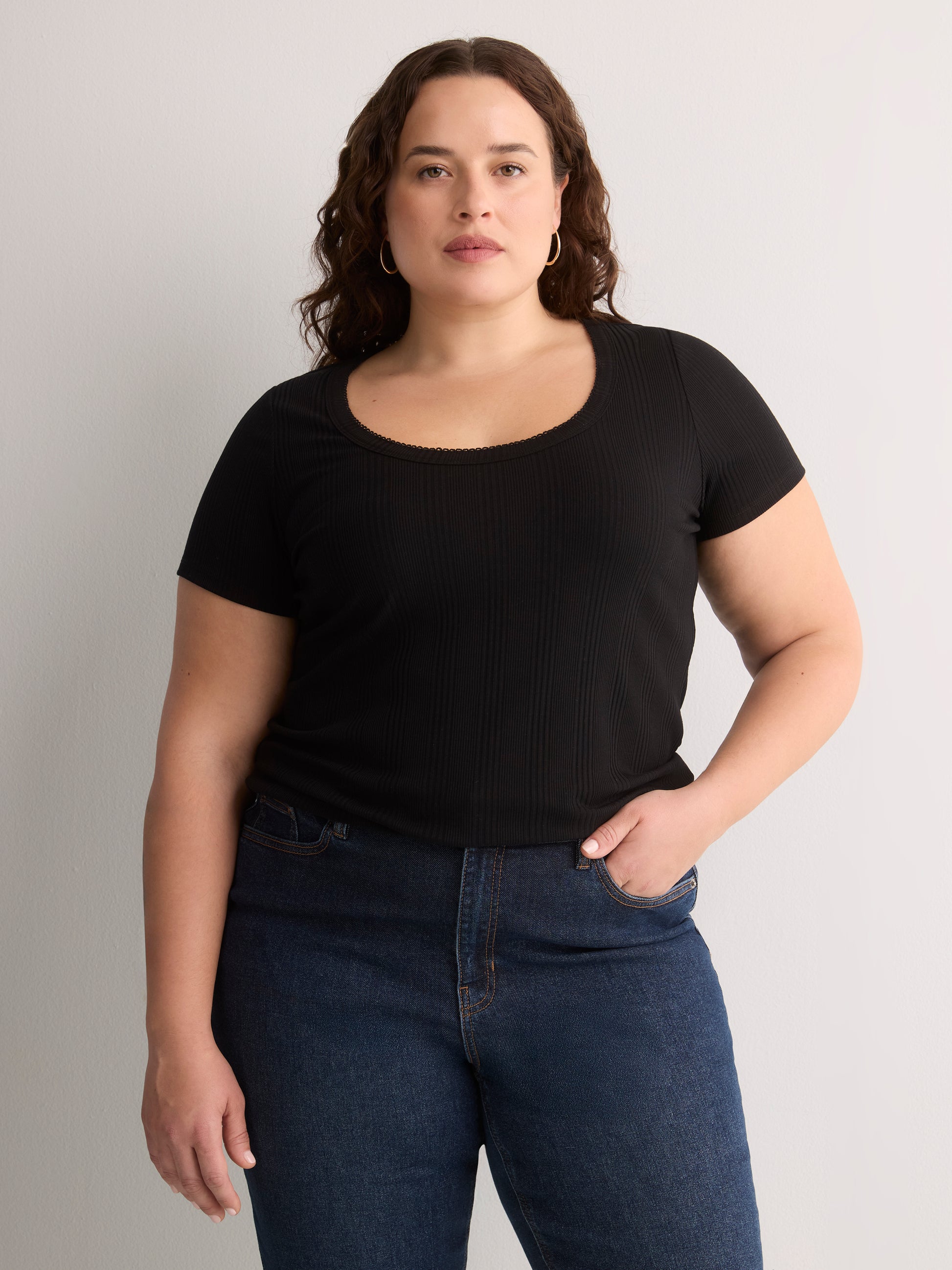 Ribbed Knit Fitted Short-Sleeve T-Shirt