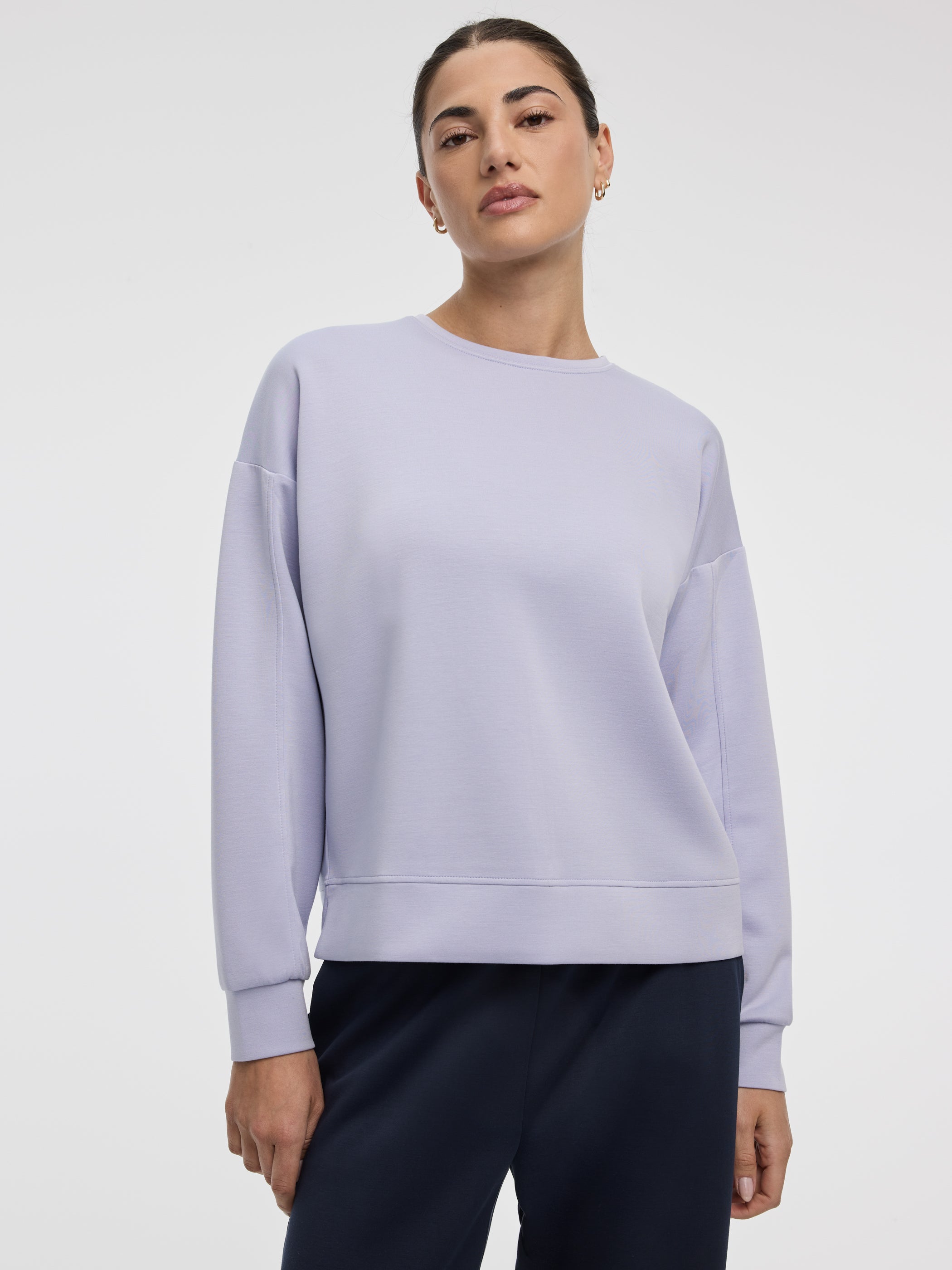 Crew-Neck Sweatshirt - HYLUX Hyba