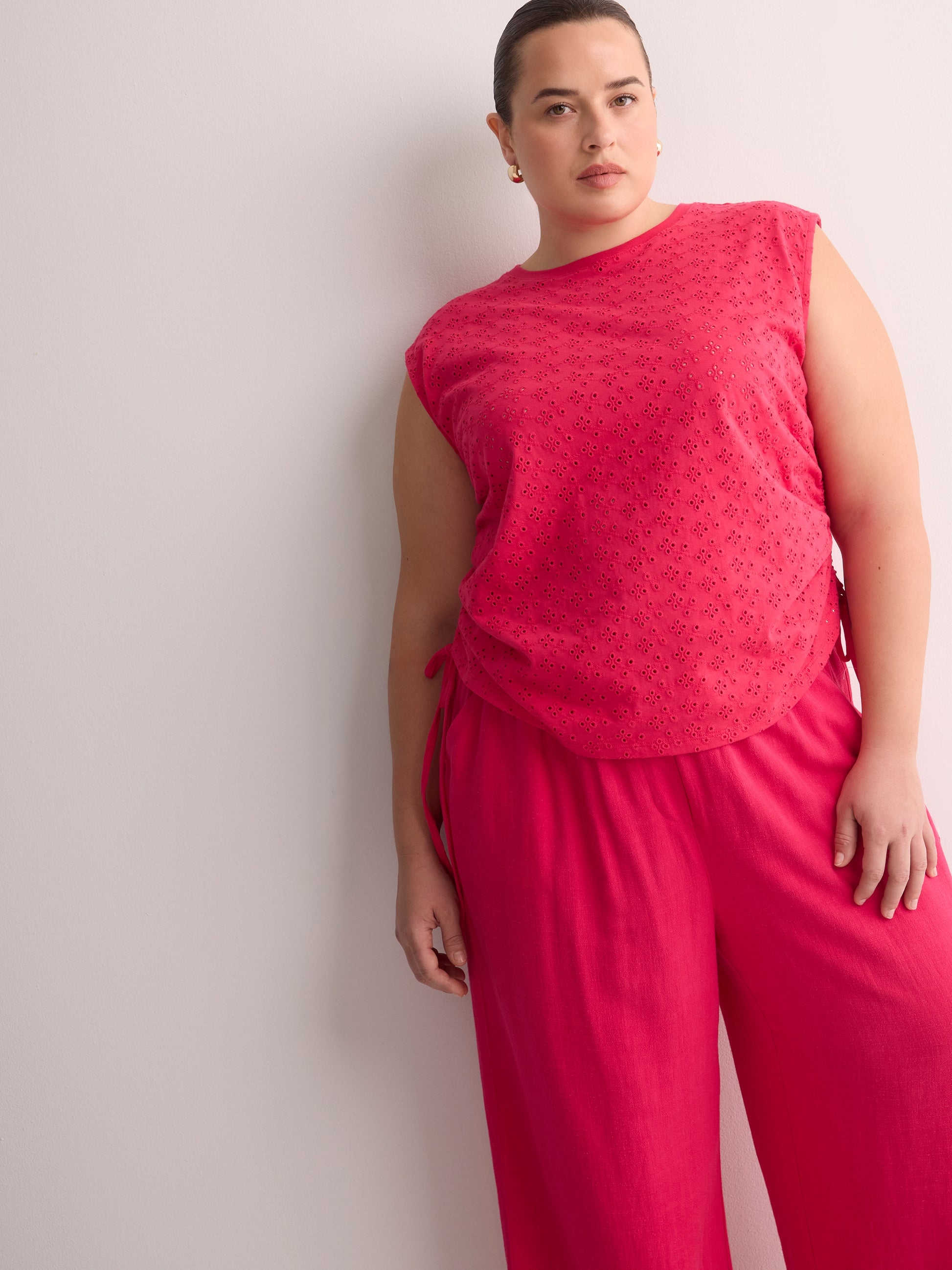 Linen-Blend Wide-Leg Crop Pant with Drawstring at Waistband