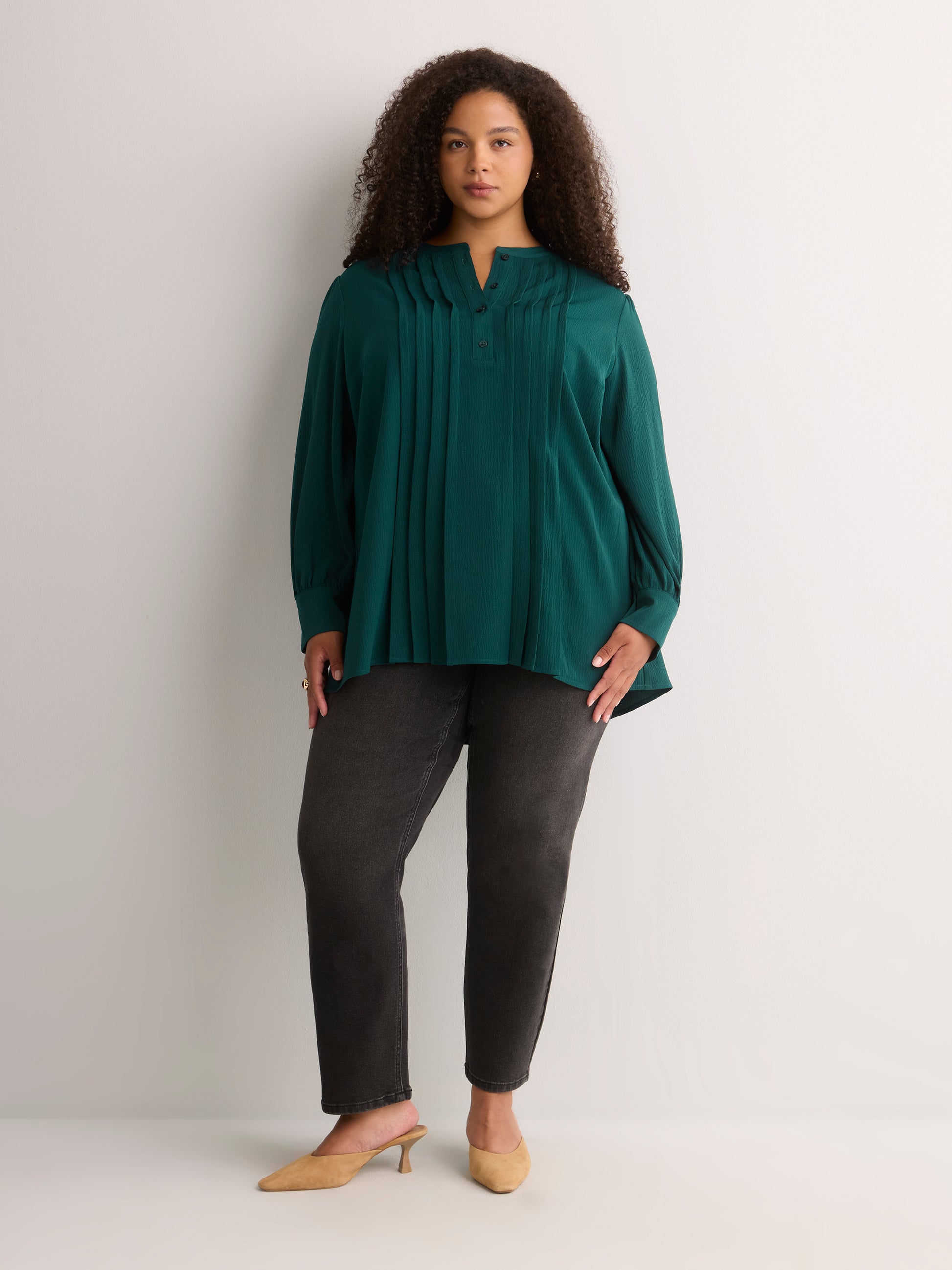 Pleated Buttoned-Down Slight Swing Blouse