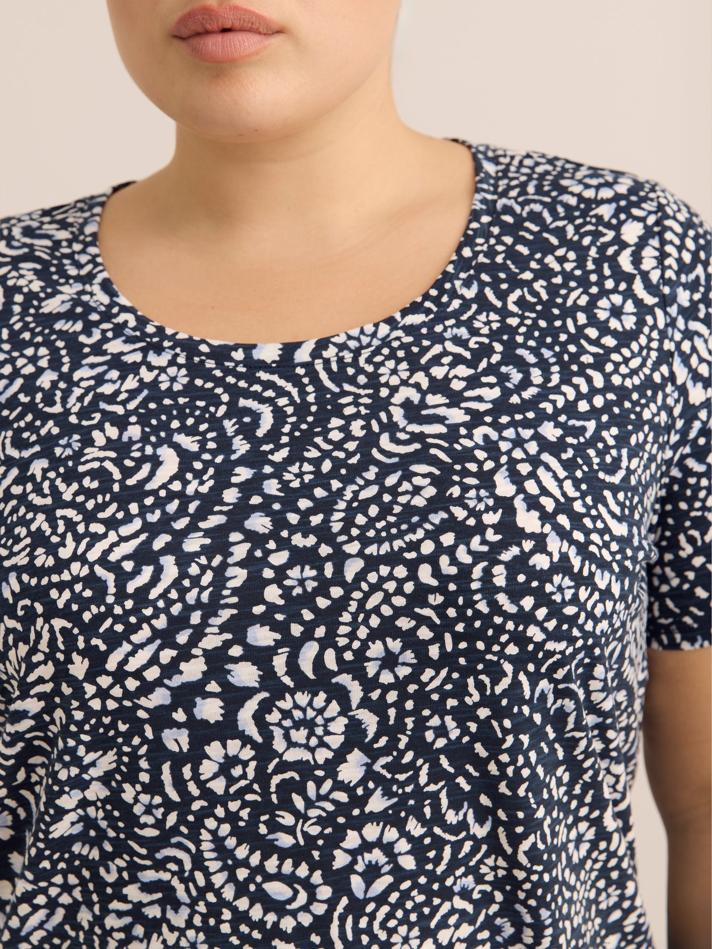 Curvy-Fit Dark Printed Short-Sleeve Crew-Neck Tee