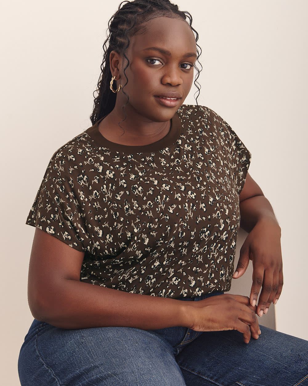 Extended-Sleeve Crew Neck T-Shirt - PENN. Essentials