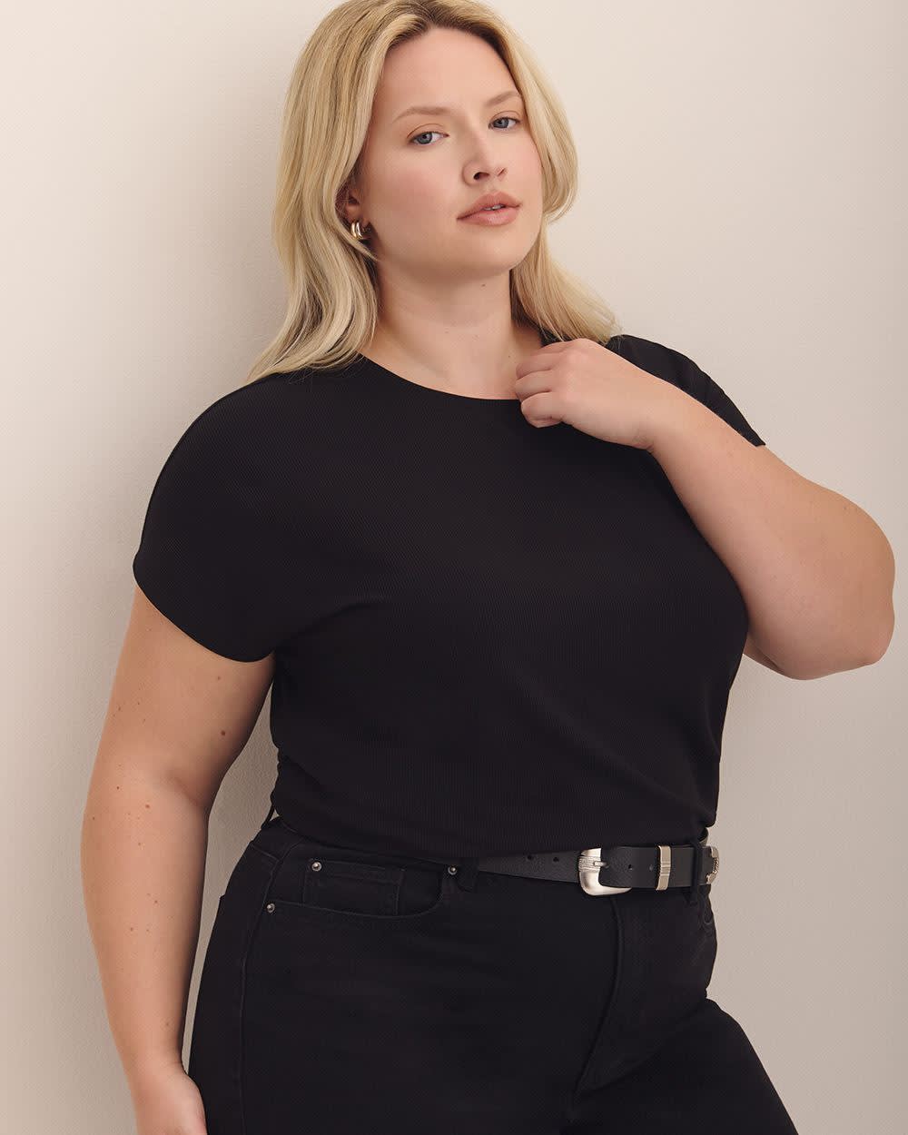 Modern-Fit Extended-Sleeve Ribbed Tee - PENN. Essentials