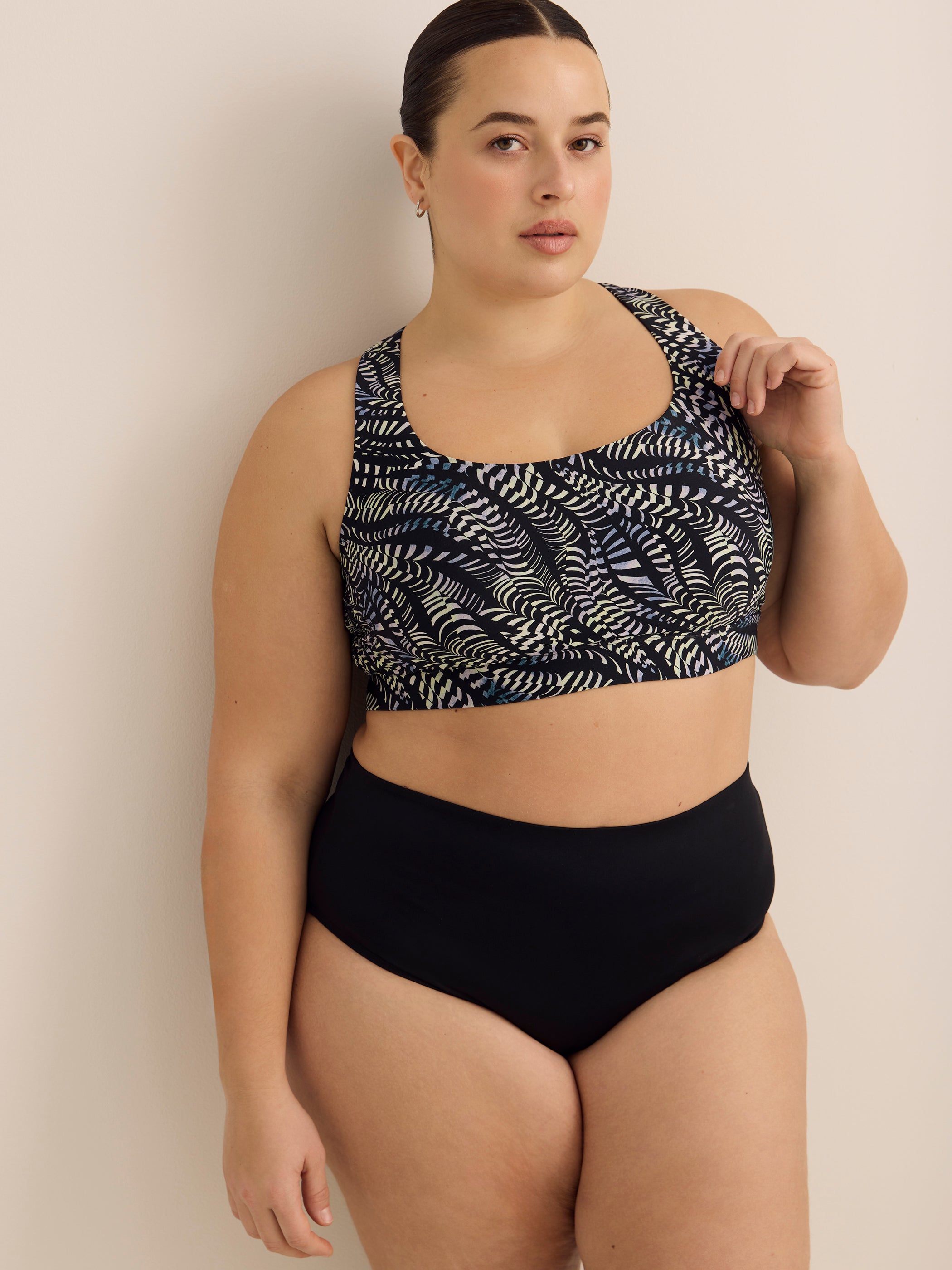 Black Wave-Print Fooler Tankini Top - Active Zone