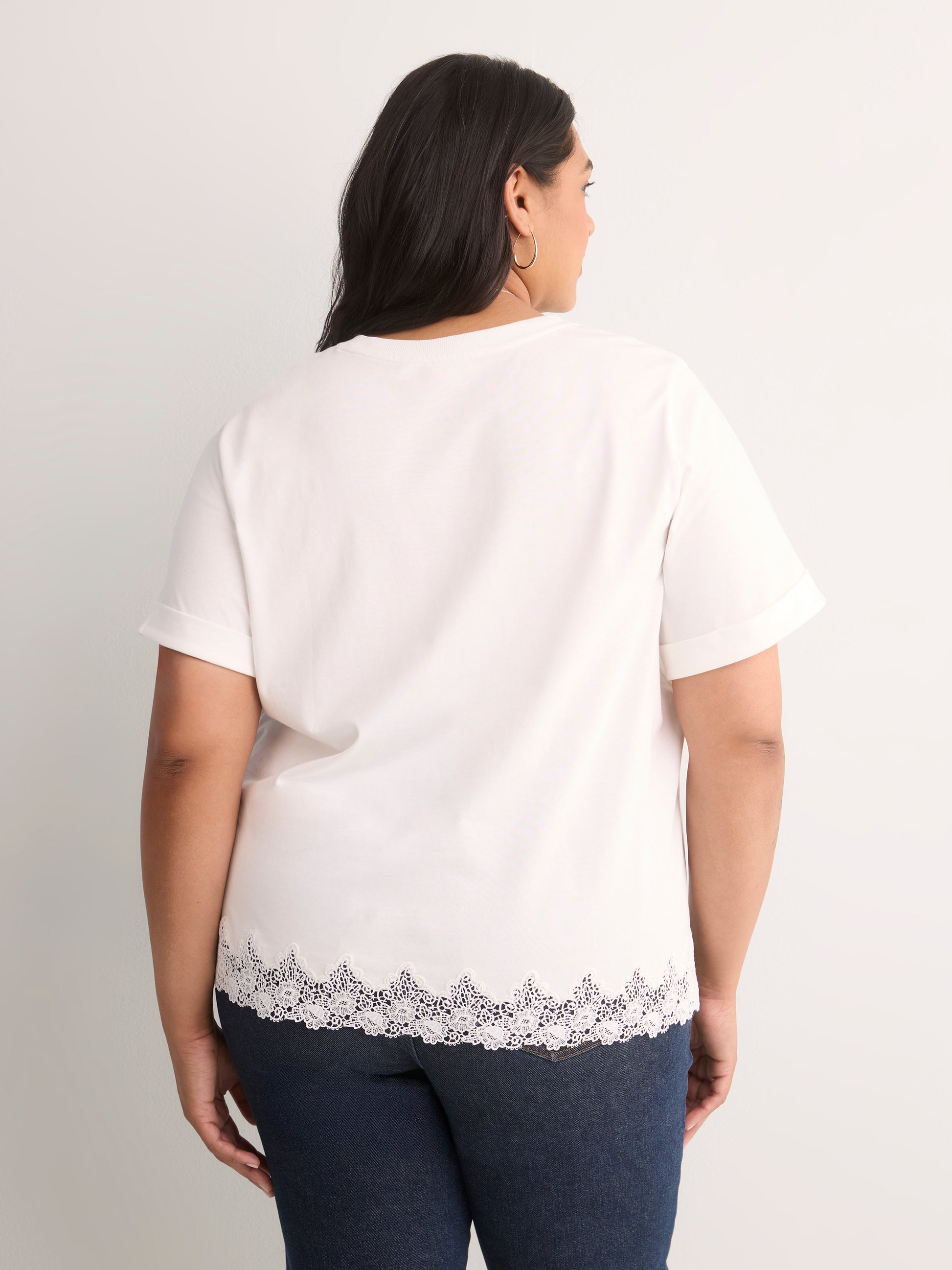 Straight-Fit Short-Sleeve Crew-Neck T-Shirt with Lace Hem