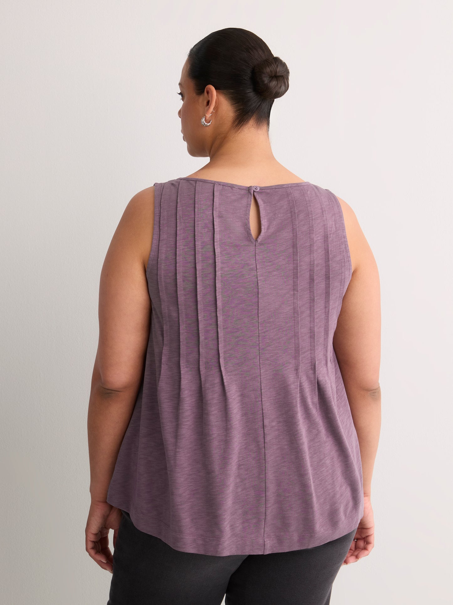 Sleeveless Swing Pintuck Knit Top