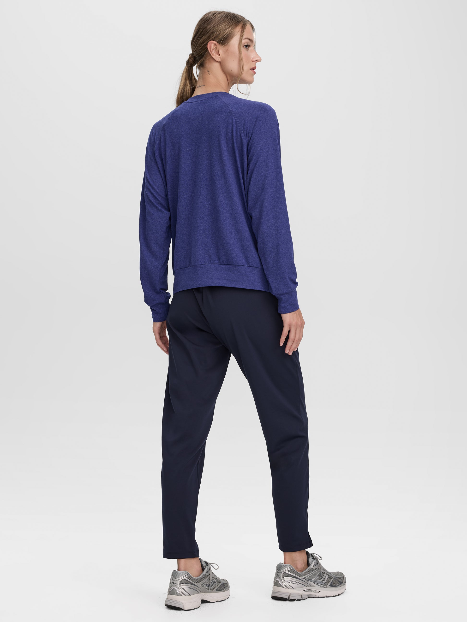 Crew-Neck Pullover - DRY-LUX (R) Hyba Essentials