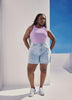 Short en denim à taille haute et pli, coupe galbée