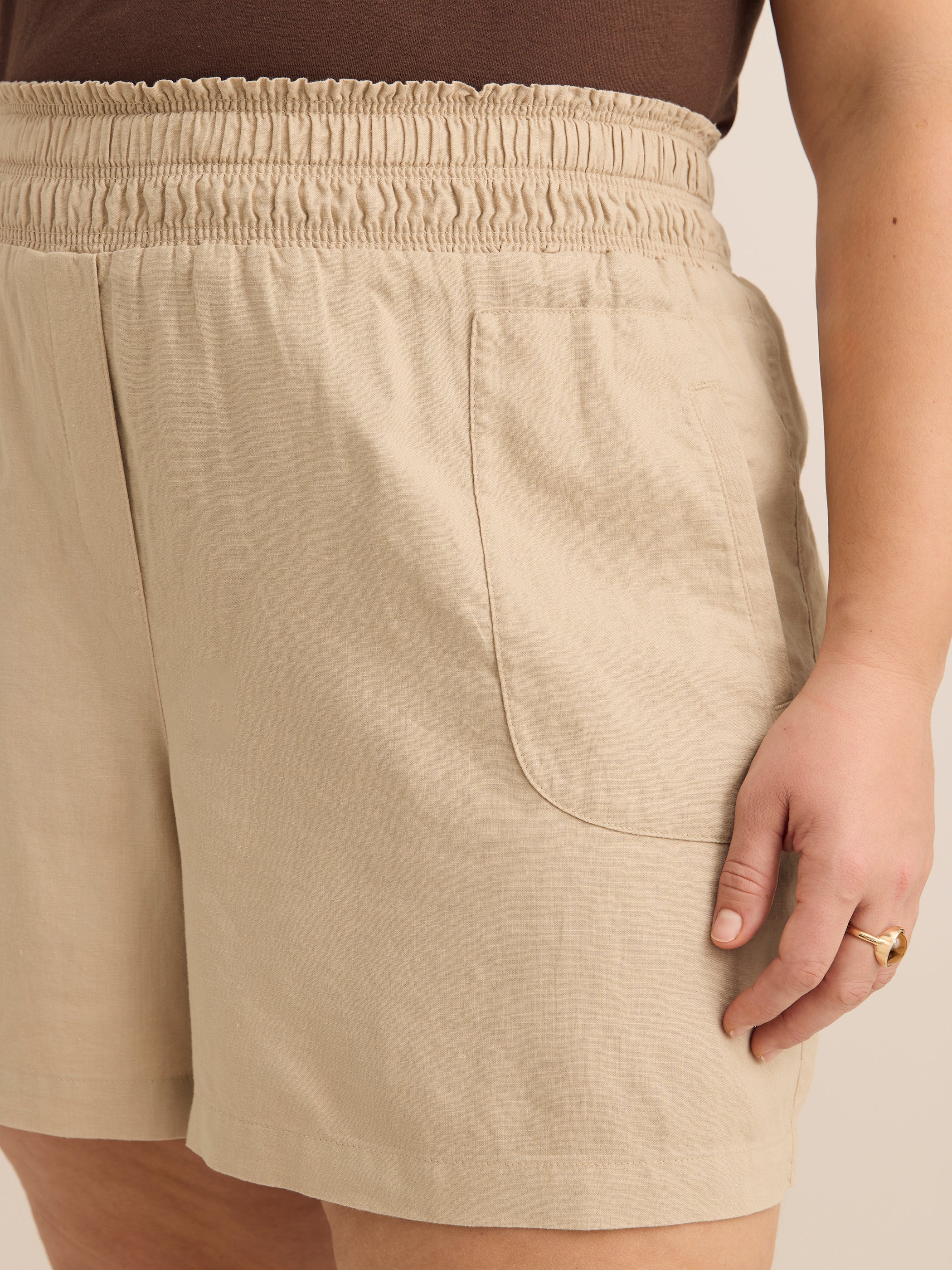 Linen Blend Pull-On Short