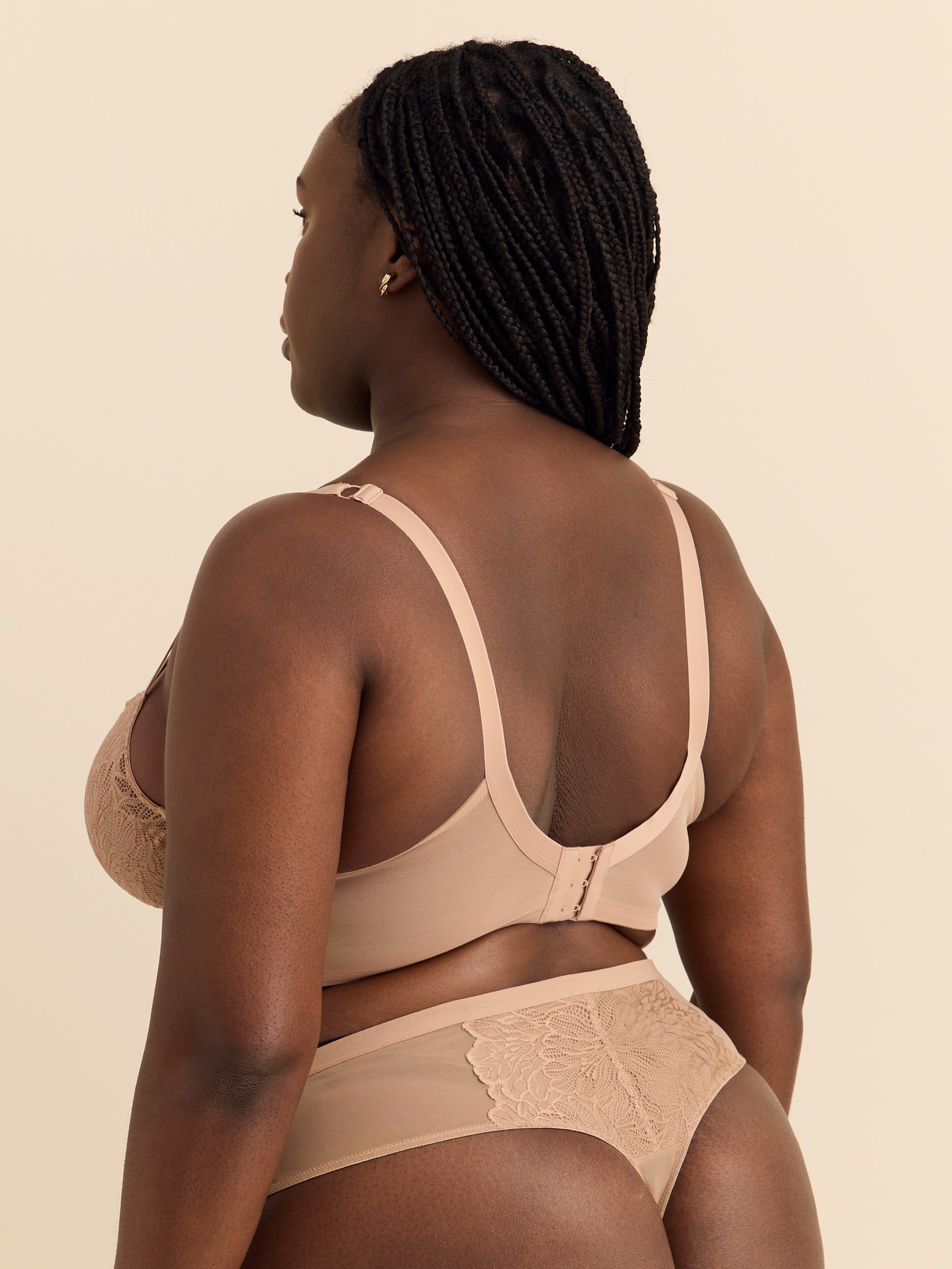 Culotte tanga unie en maille avec dentelle - Déesse Collection