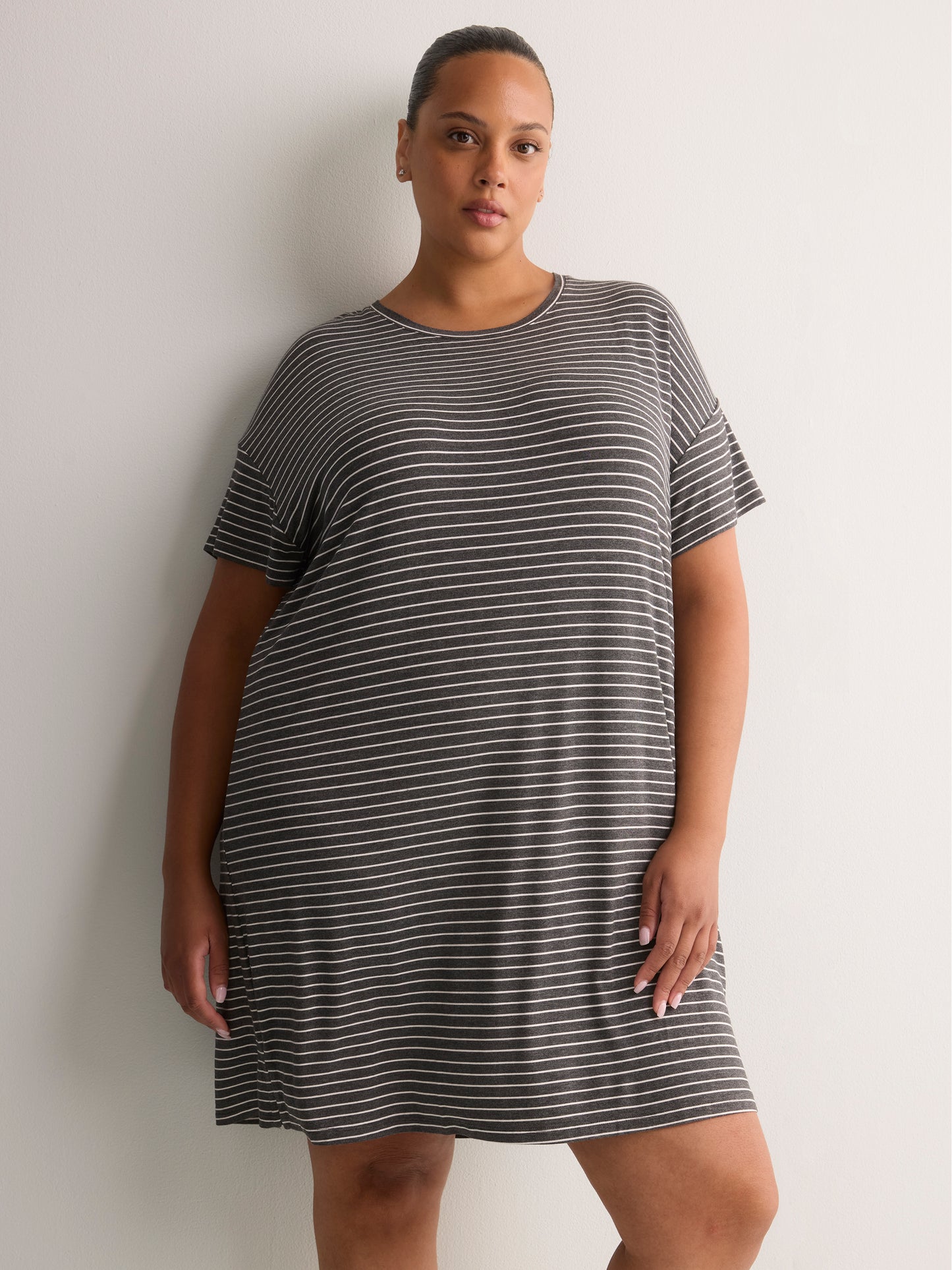 Responsible, Grey Striped Short-Sleeve Sleepshirt - tiVOGLIO