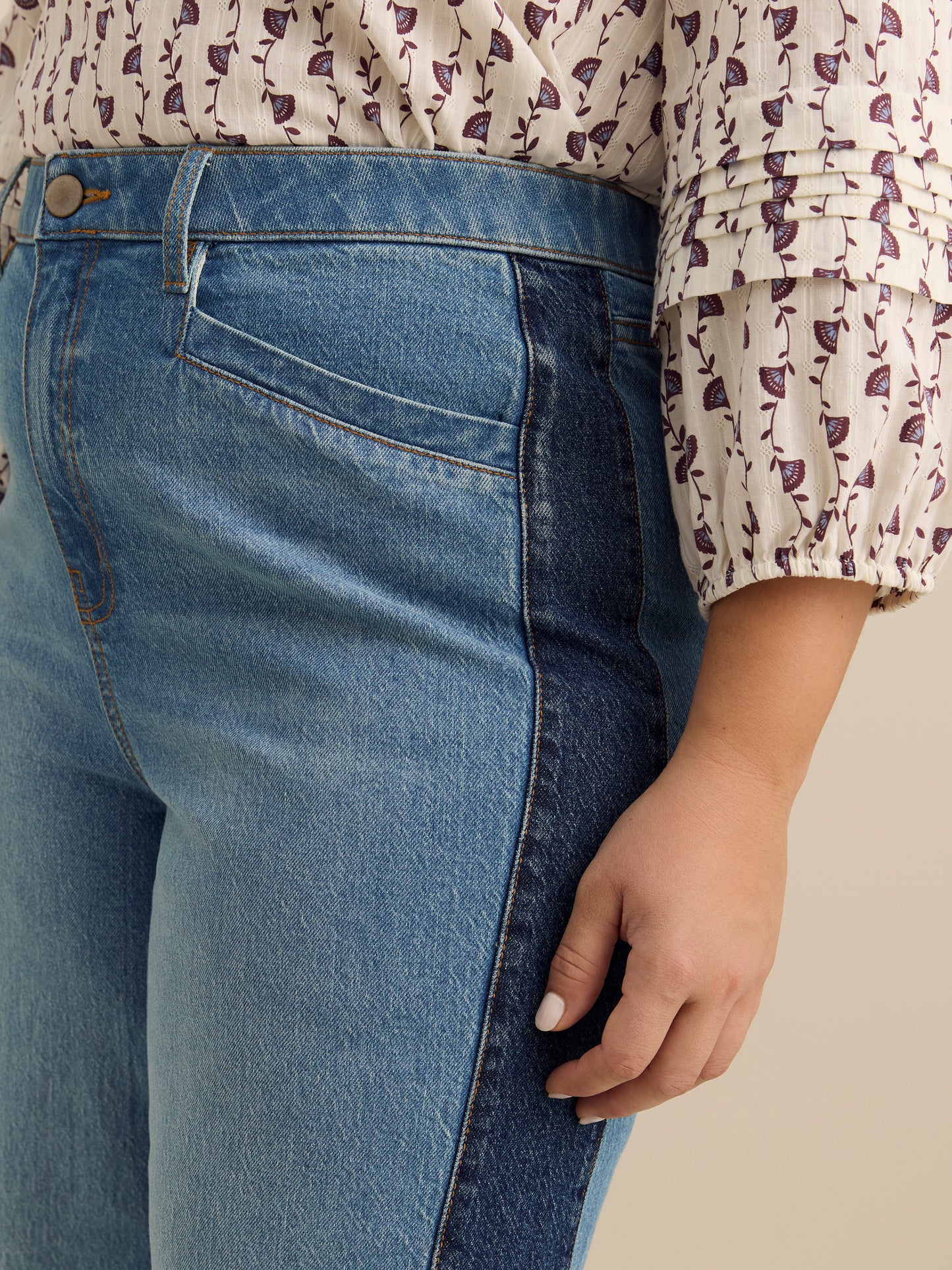 High-Rise Wide Leg Curvy Jeans with Side Panel - d/C Jeans