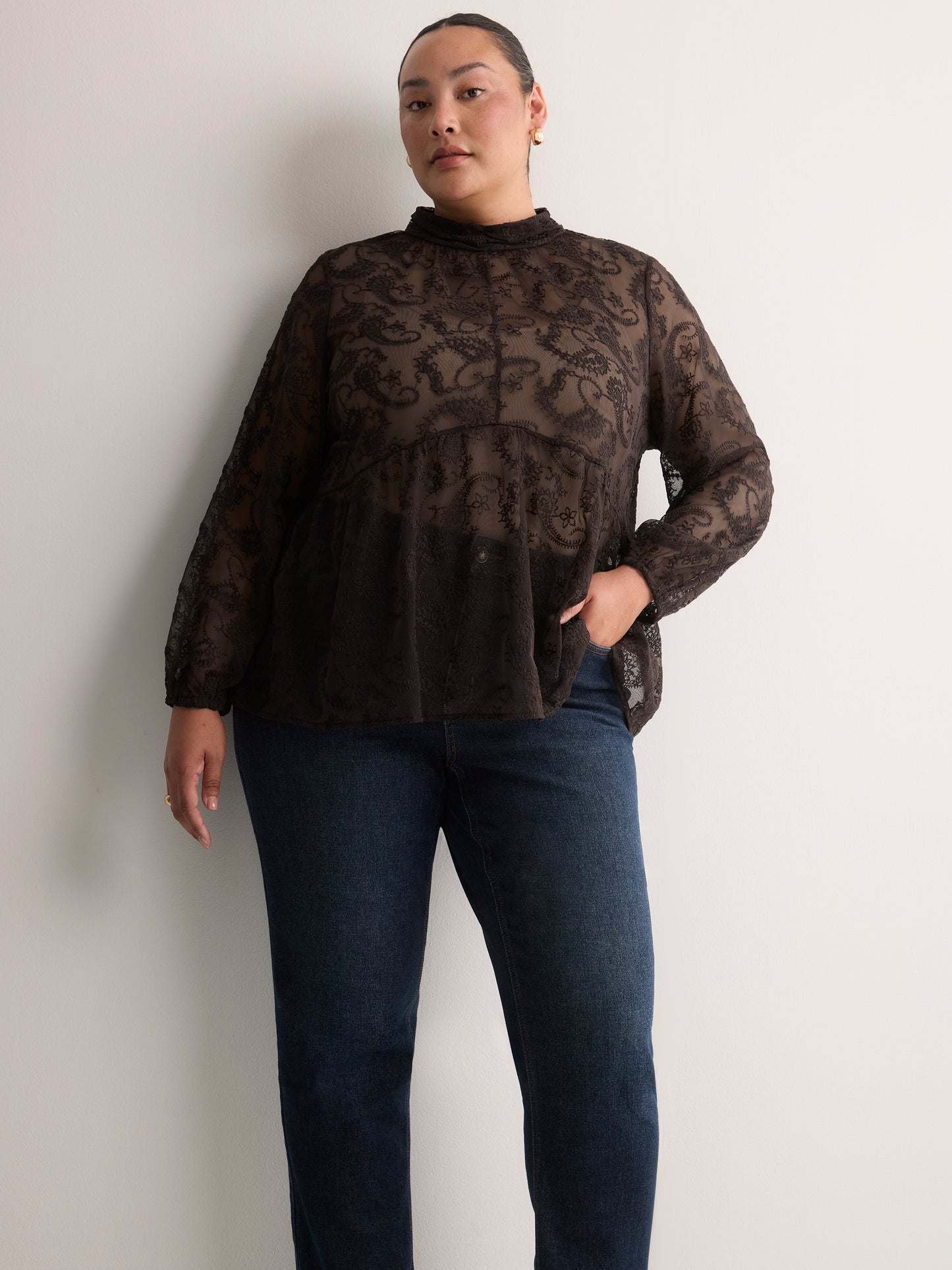 Classic-Fit Straight-Leg Jeans - d/C JEANS