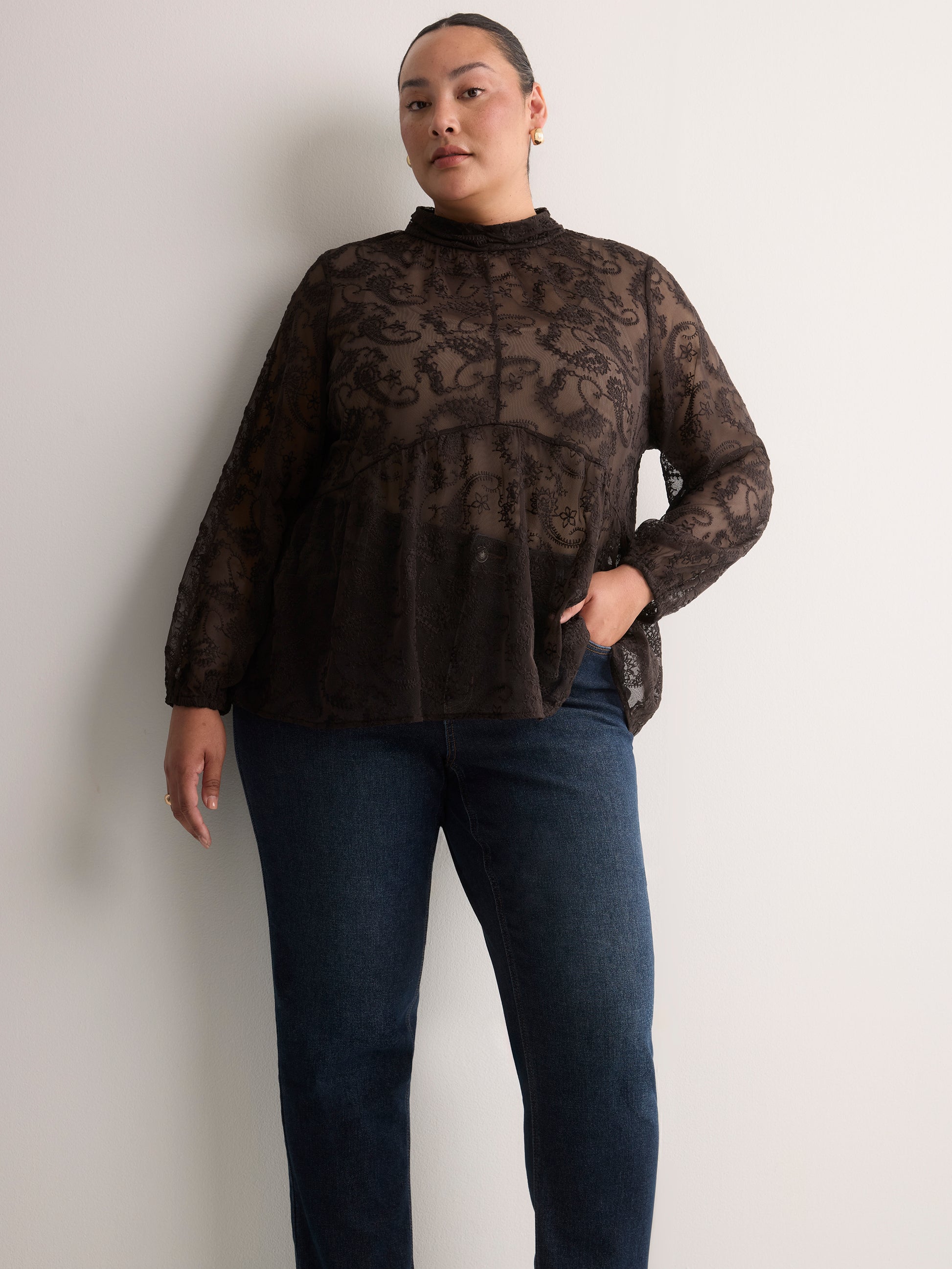 Classic-Fit Straight-Leg Jeans - d/C JEANS