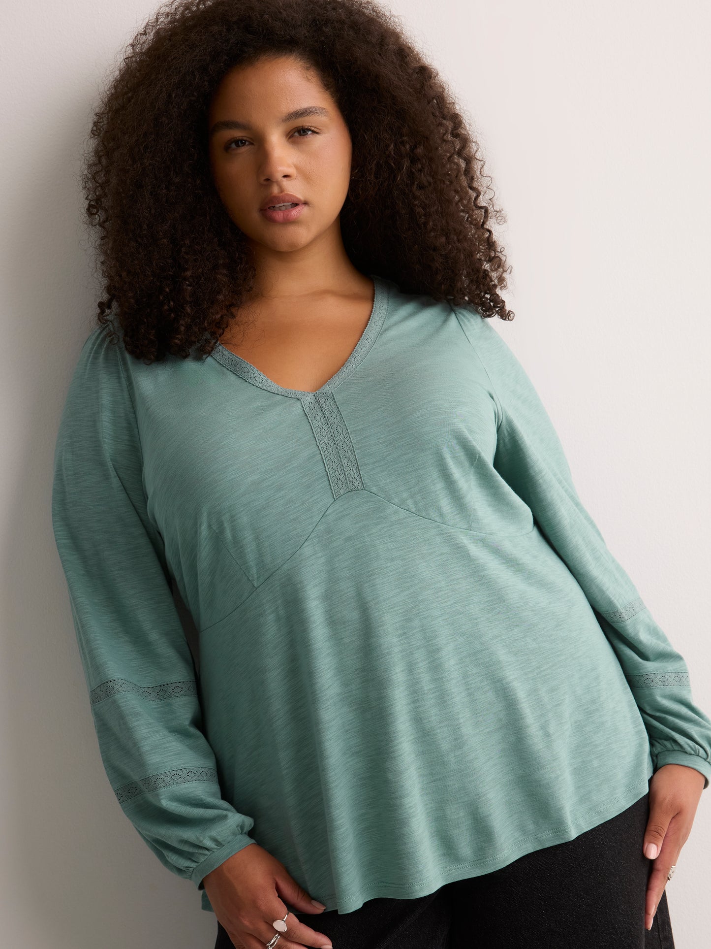 Slight Swing V-Neck Blouse with Crochet Tape