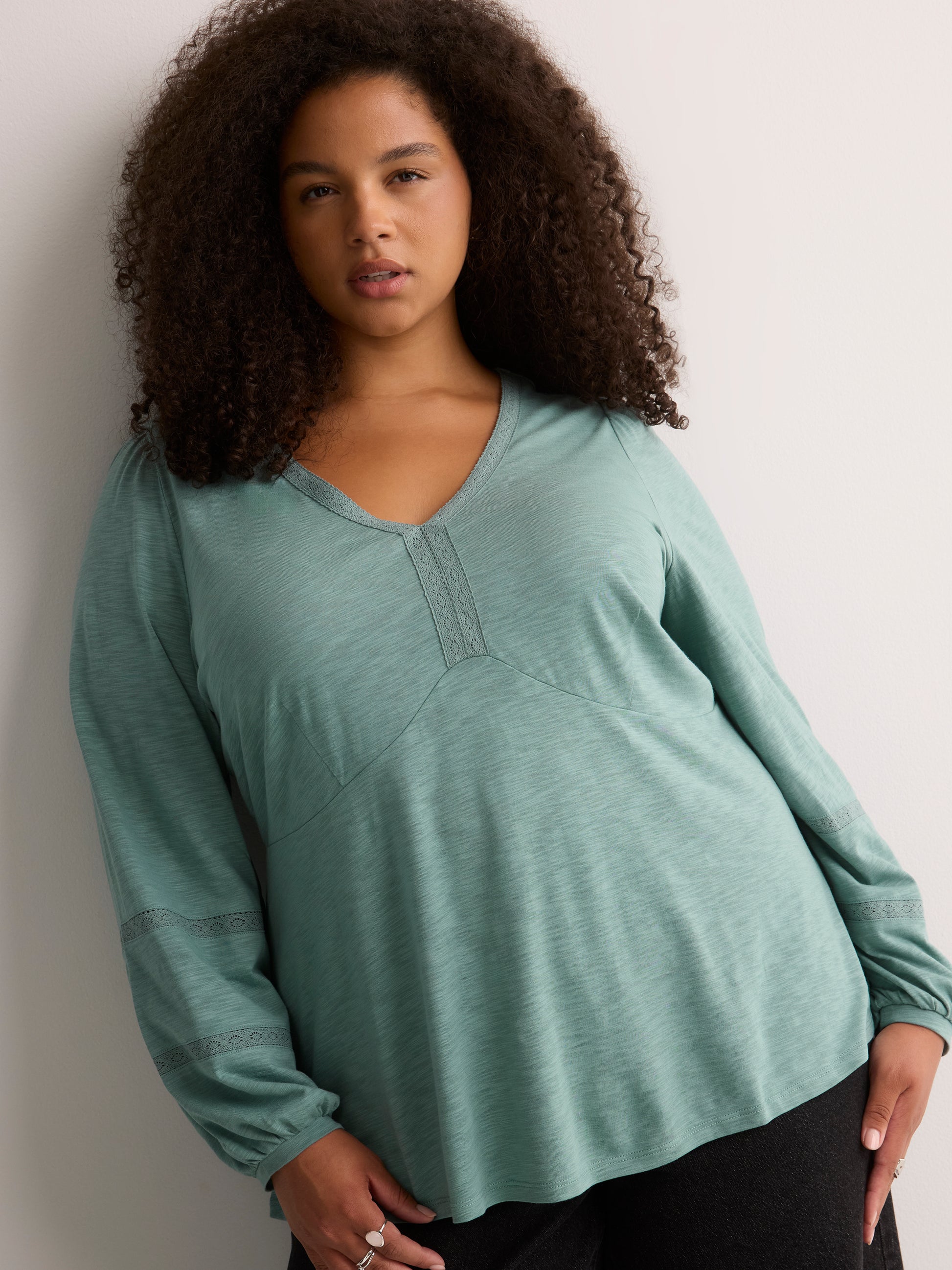 Slight Swing V-Neck Blouse with Crochet Tape