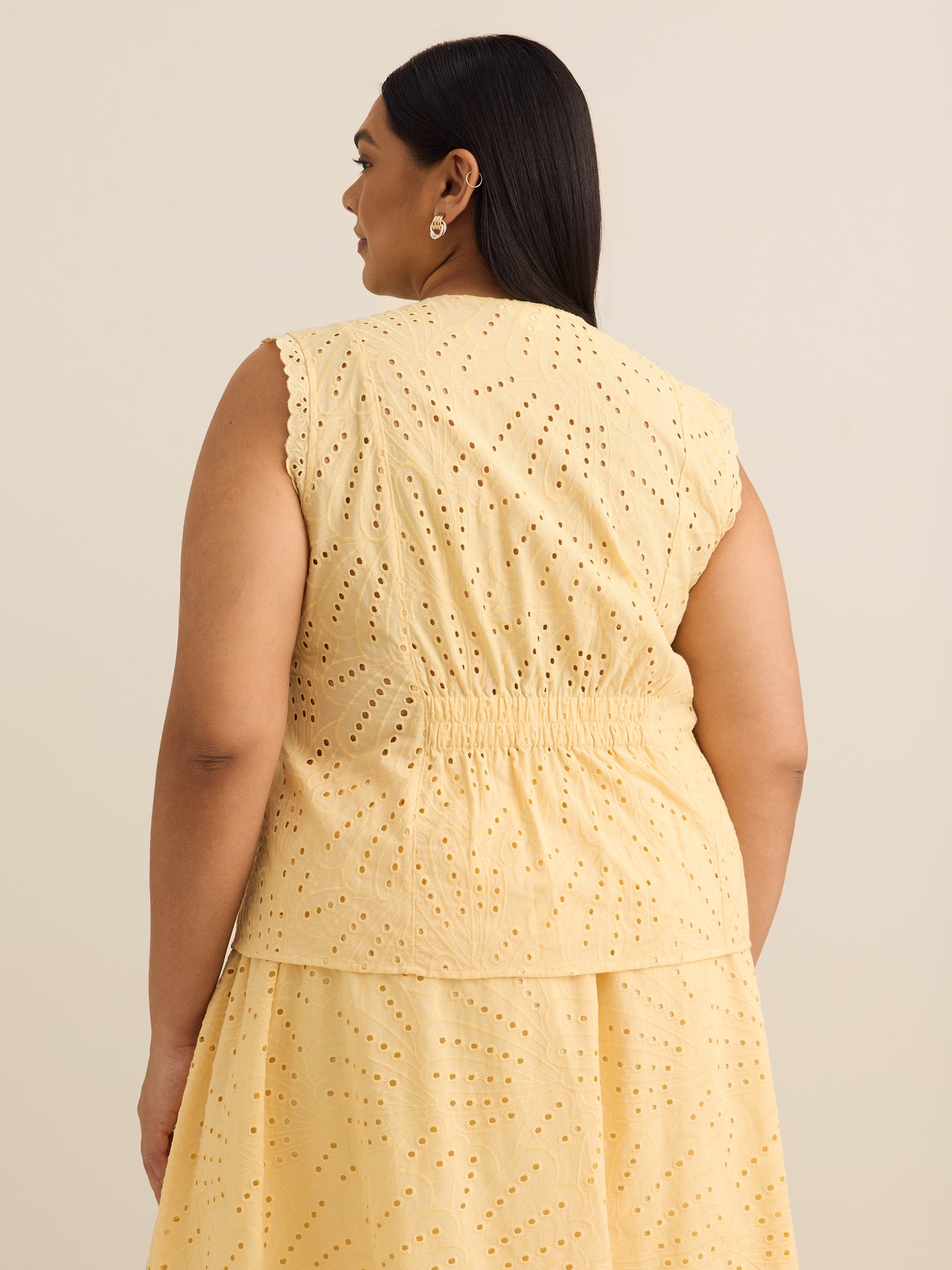 Sleeveless Buttoned Down Eyelet Blouse