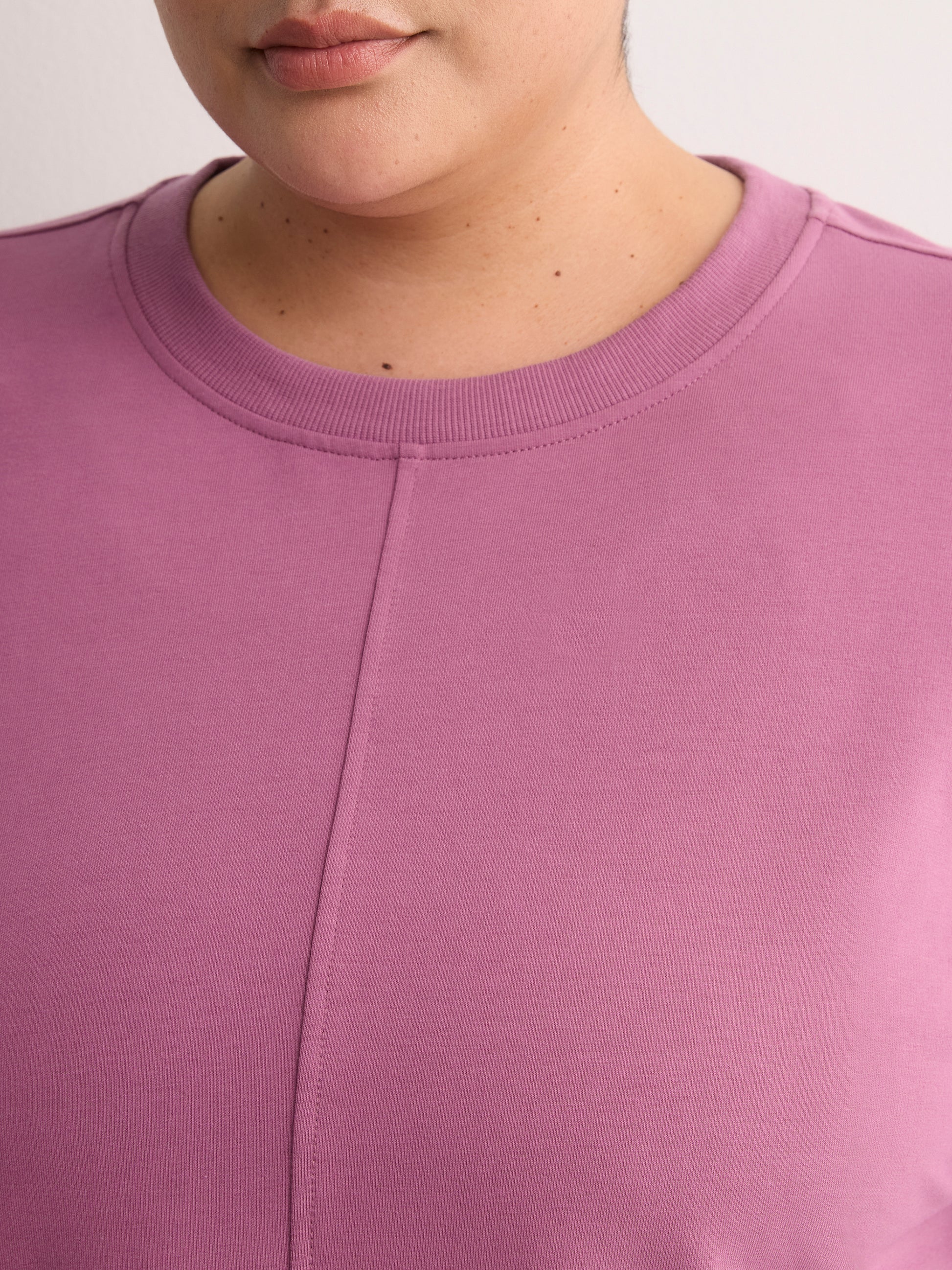 French Terry Long Sweatshirt with Fashion Cut - Active Zone