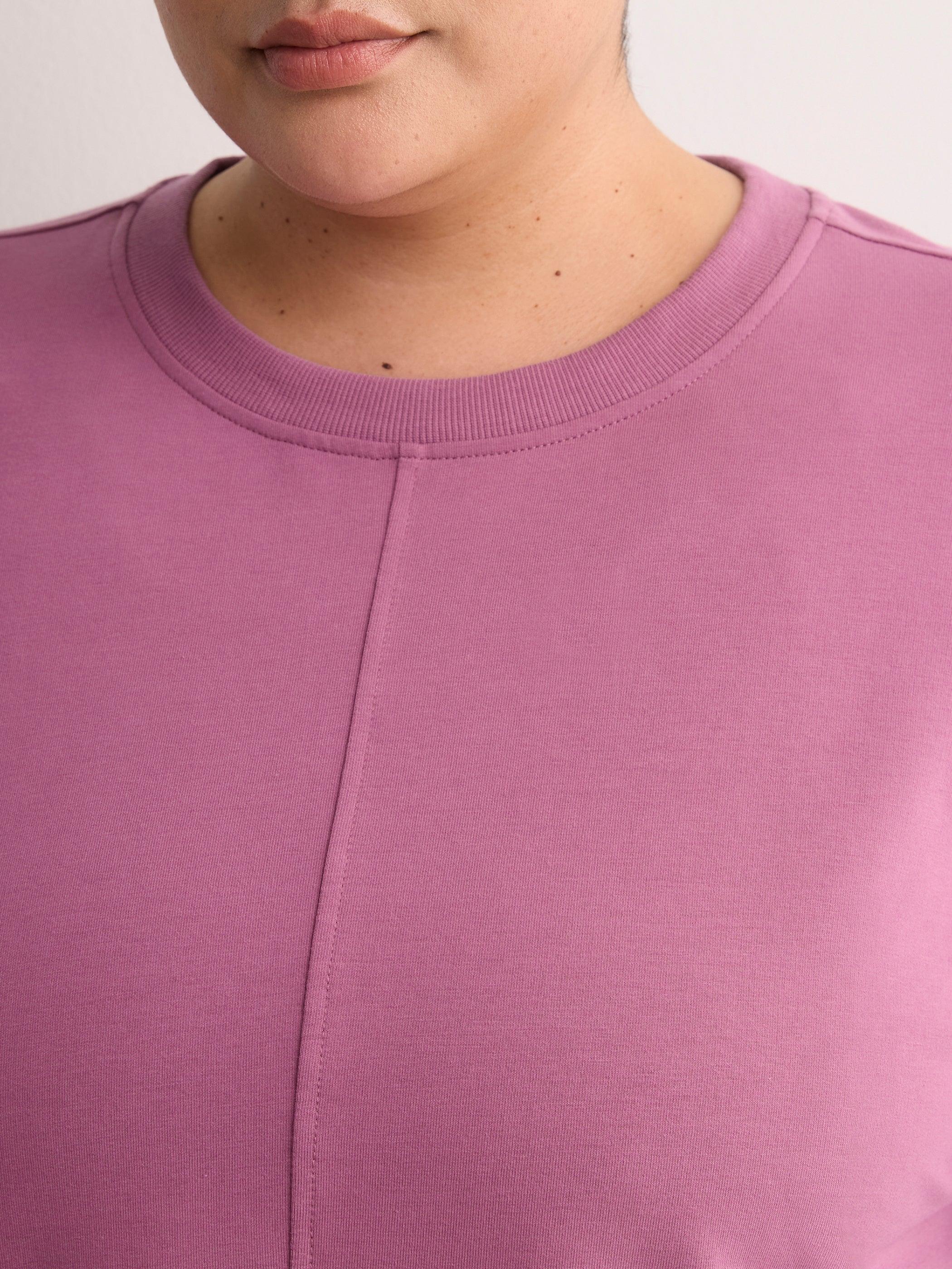French Terry Long Sweatshirt with Fashion Cut - Active Zone
