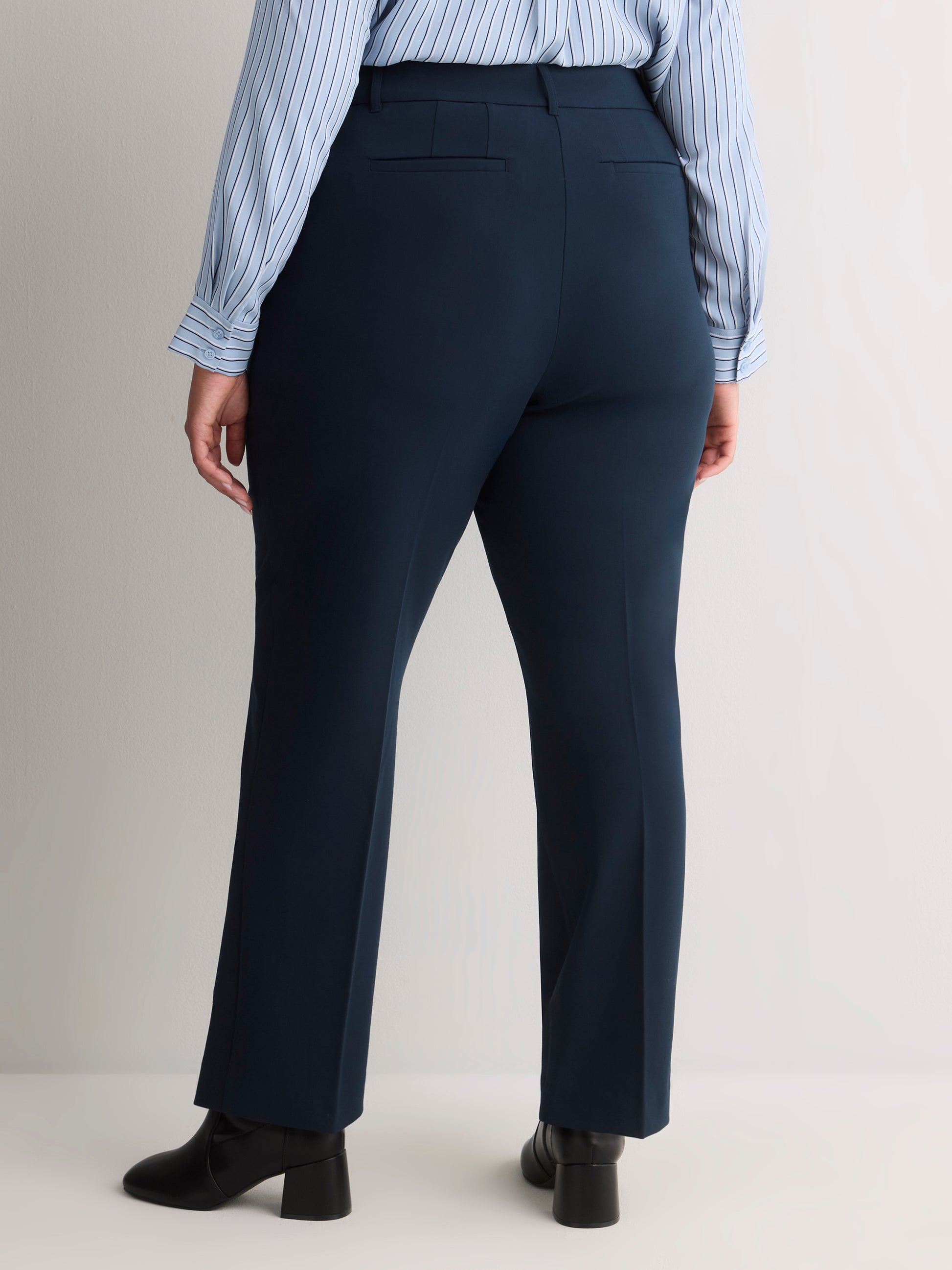 Petite, Navy Curvy Straight-Leg Savvy Pant
