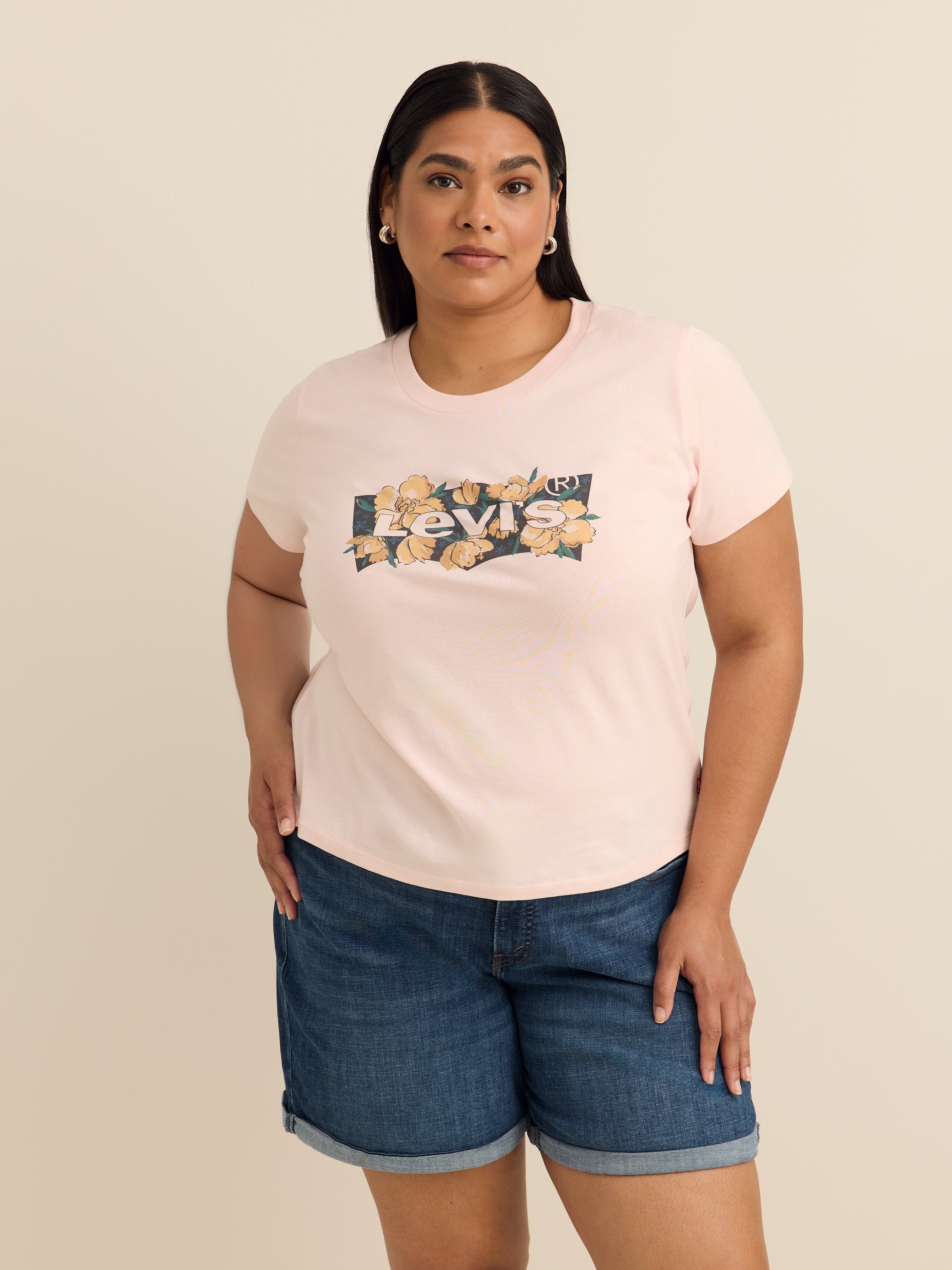 Pink Crew-Neck Tee with Floral Batwing Logo - Levi's