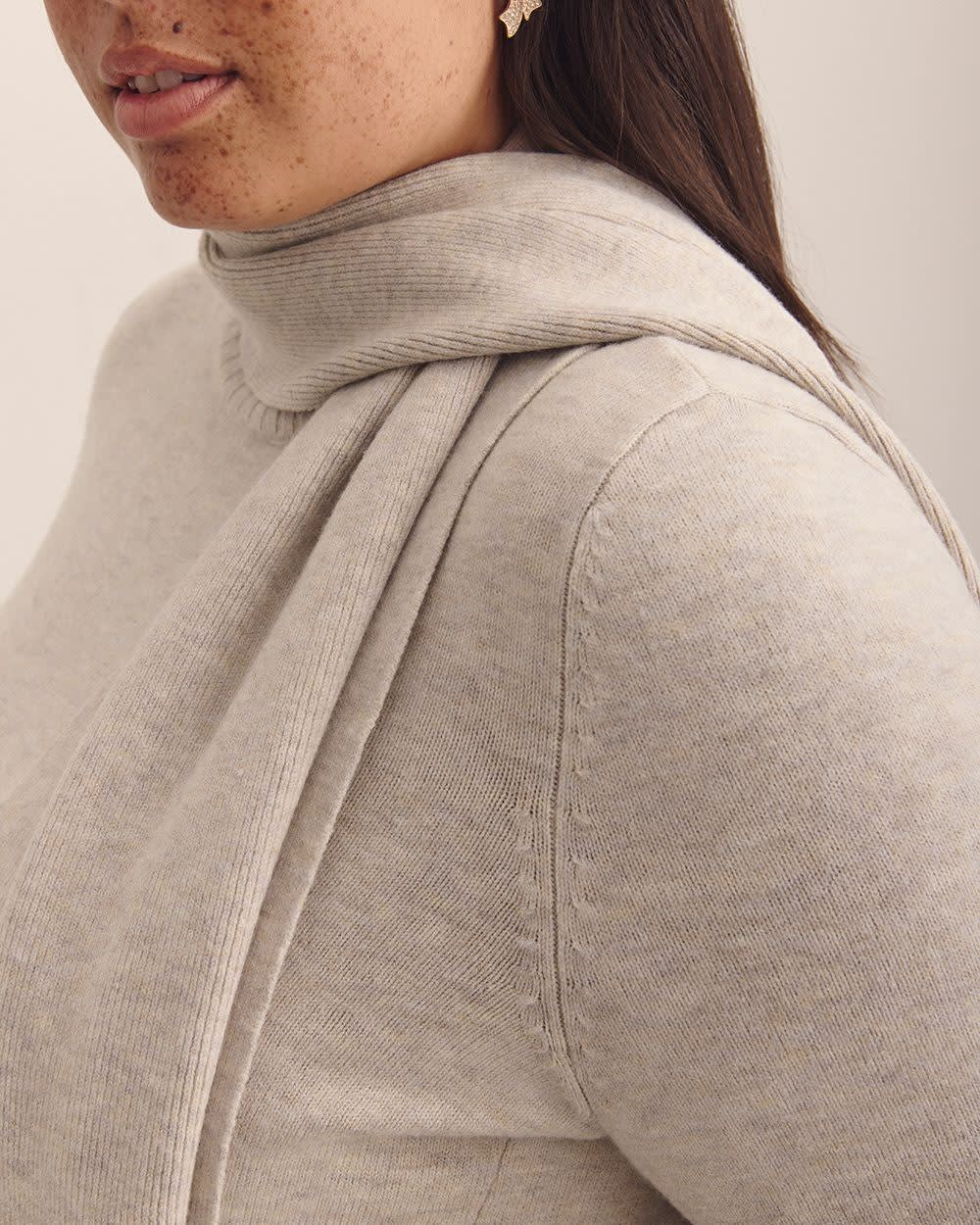 Pull avec foulard, tissu responsable - Addition Elle